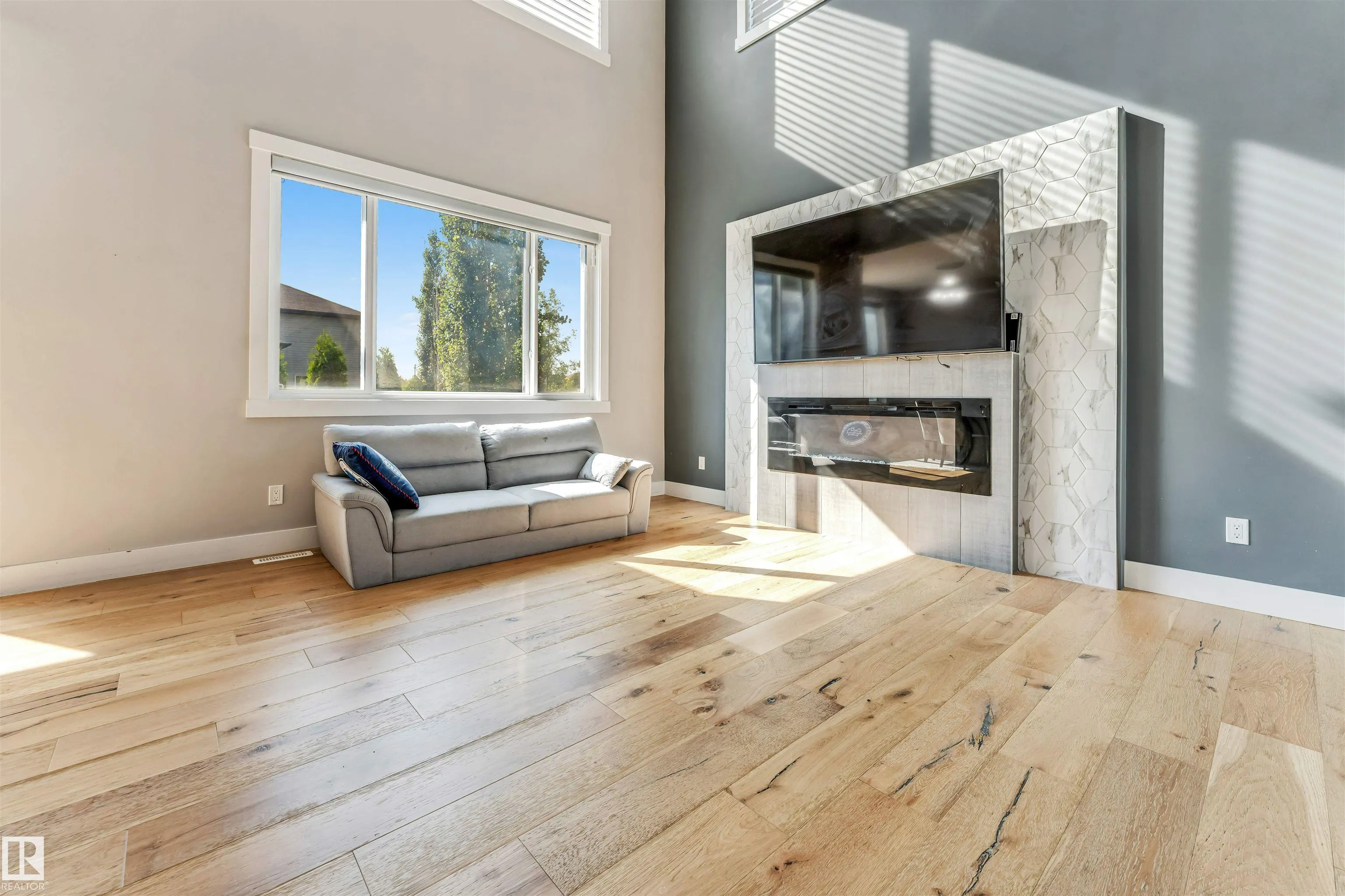704 172 ST