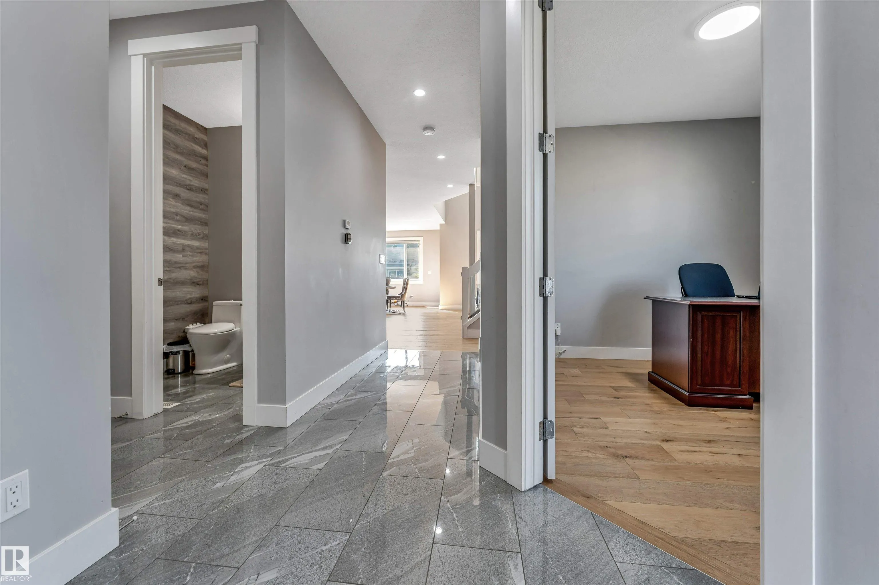 704 172 ST
