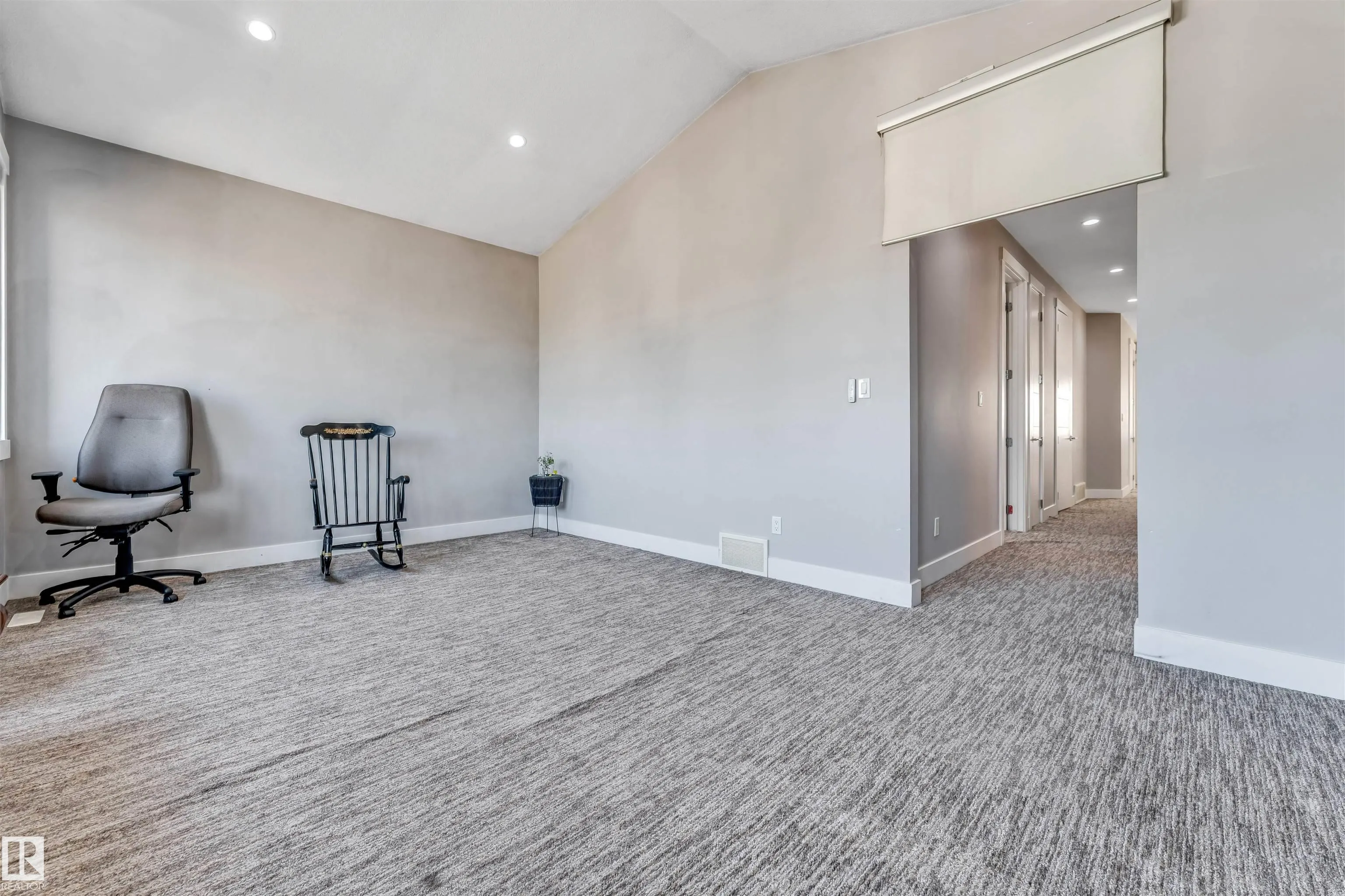 704 172 ST