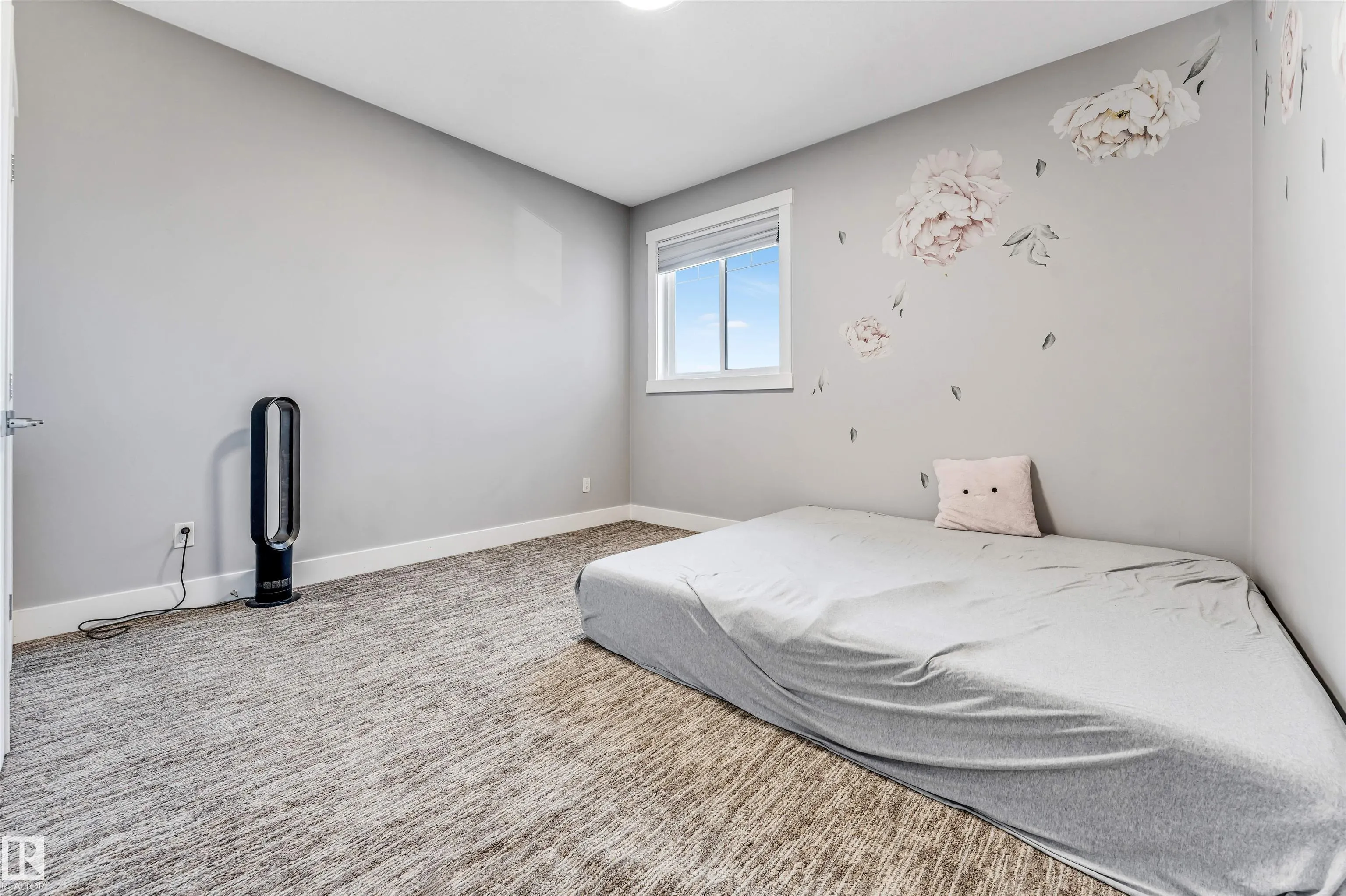 704 172 ST