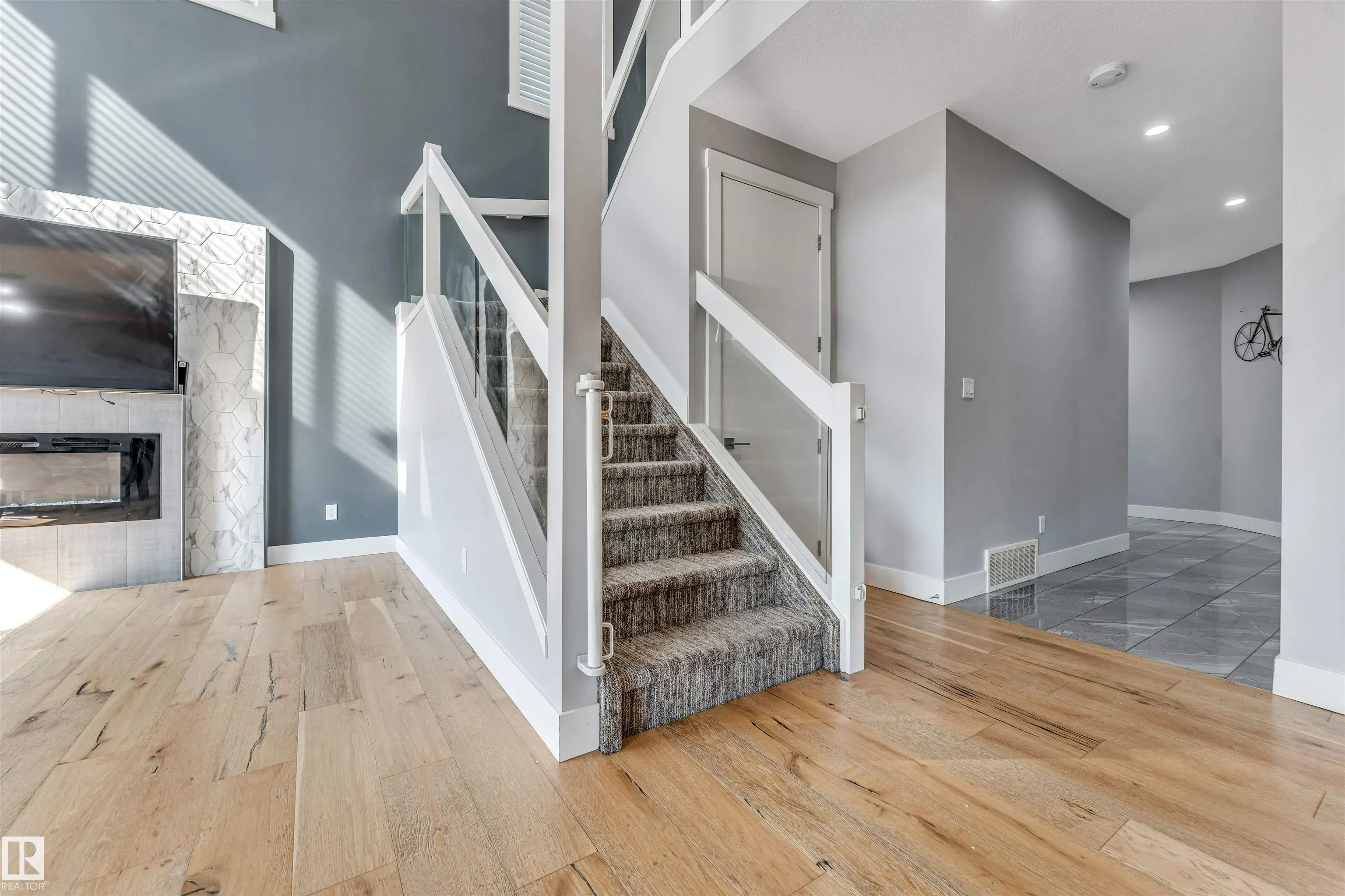704 172 ST