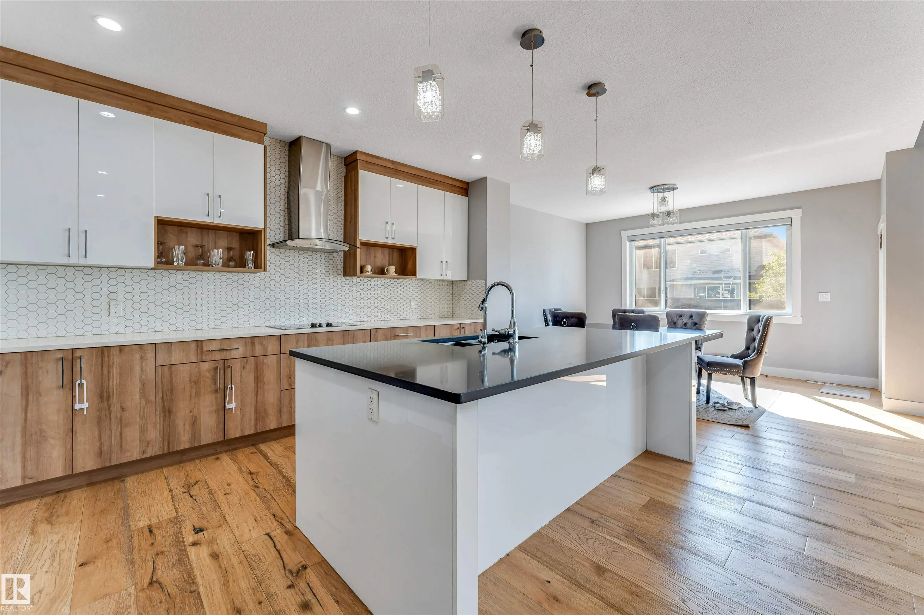 704 172 ST