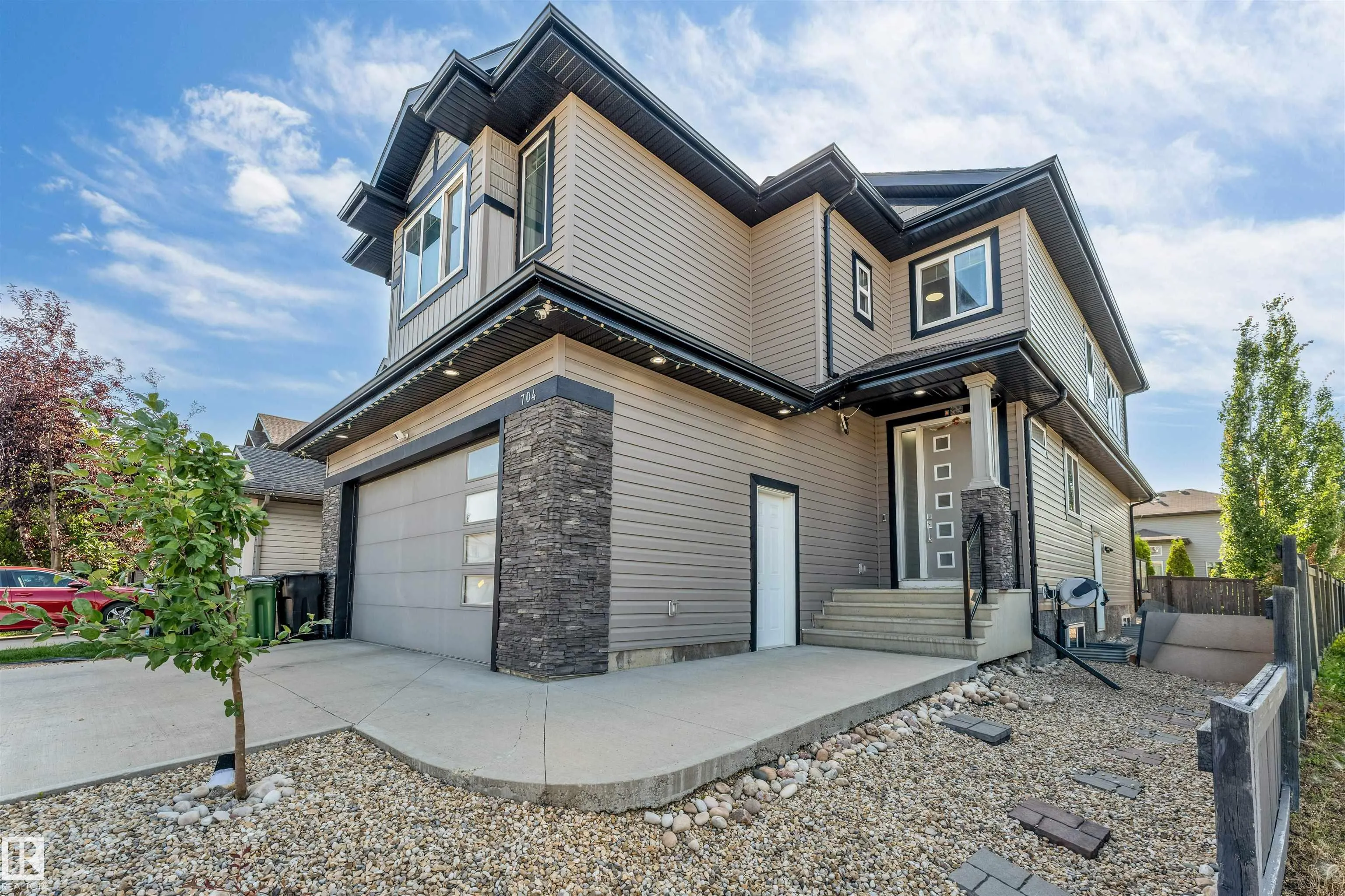 704 172 ST