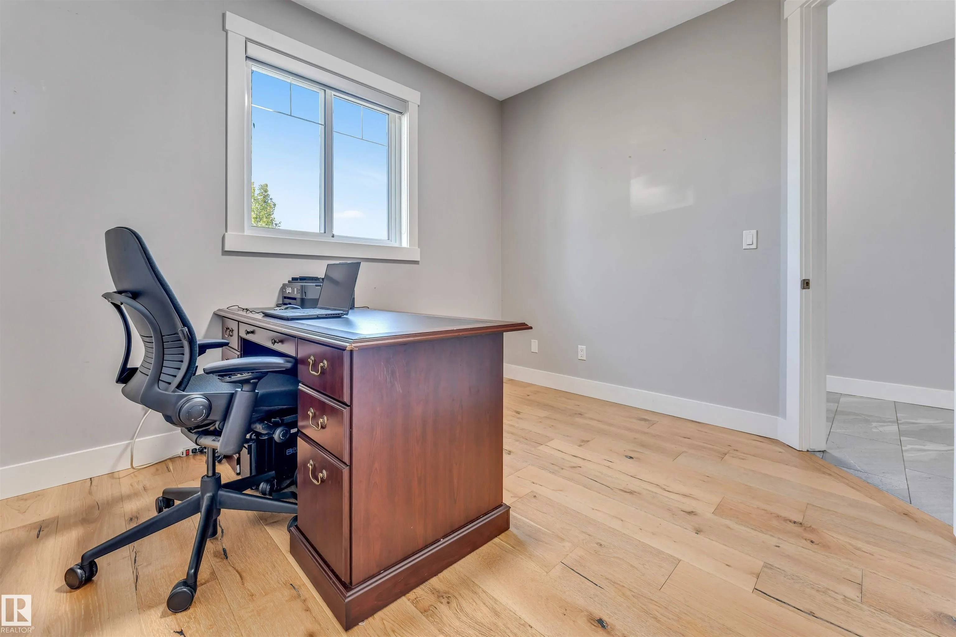 704 172 ST
