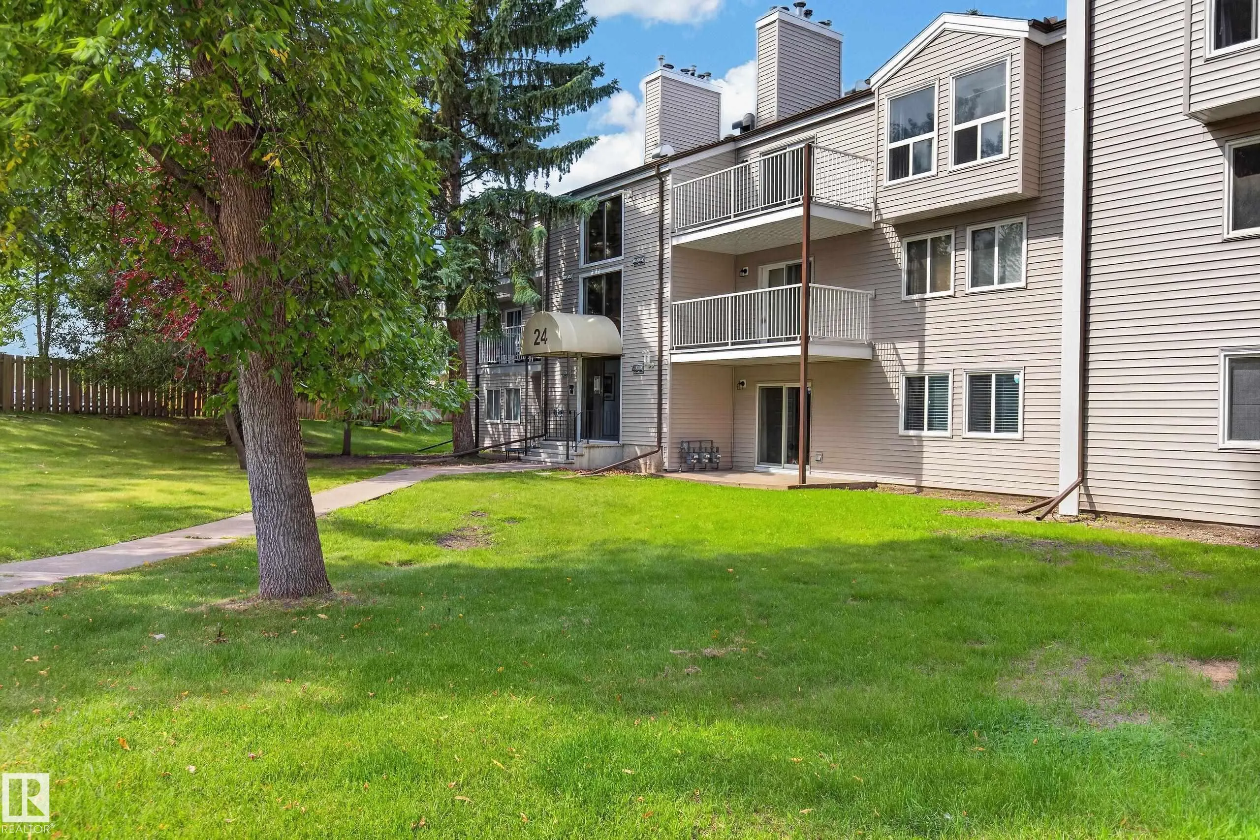 24 ALPINE Place