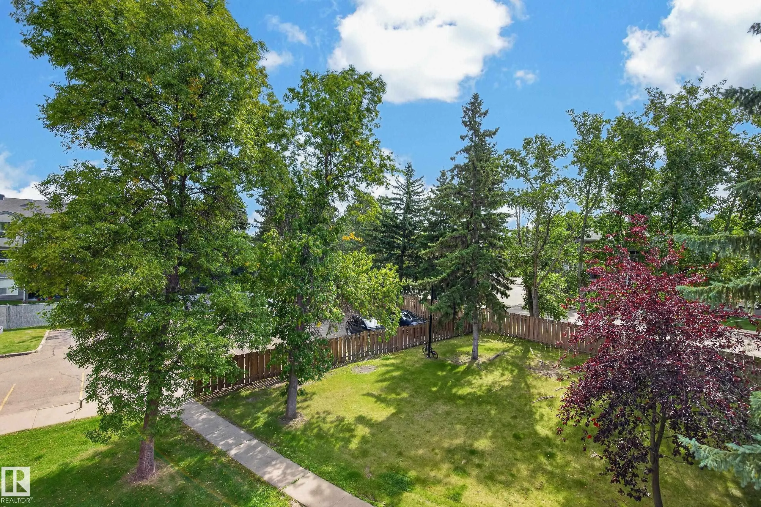 24 ALPINE Place