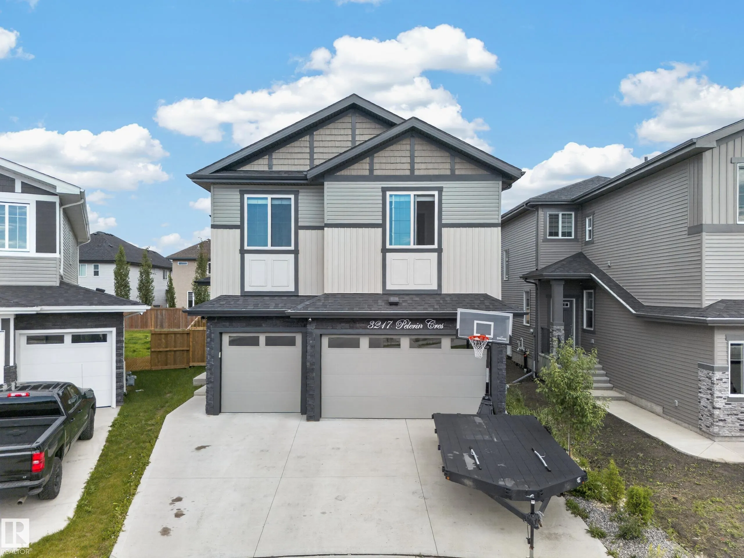 3217 PELERIN Crescent