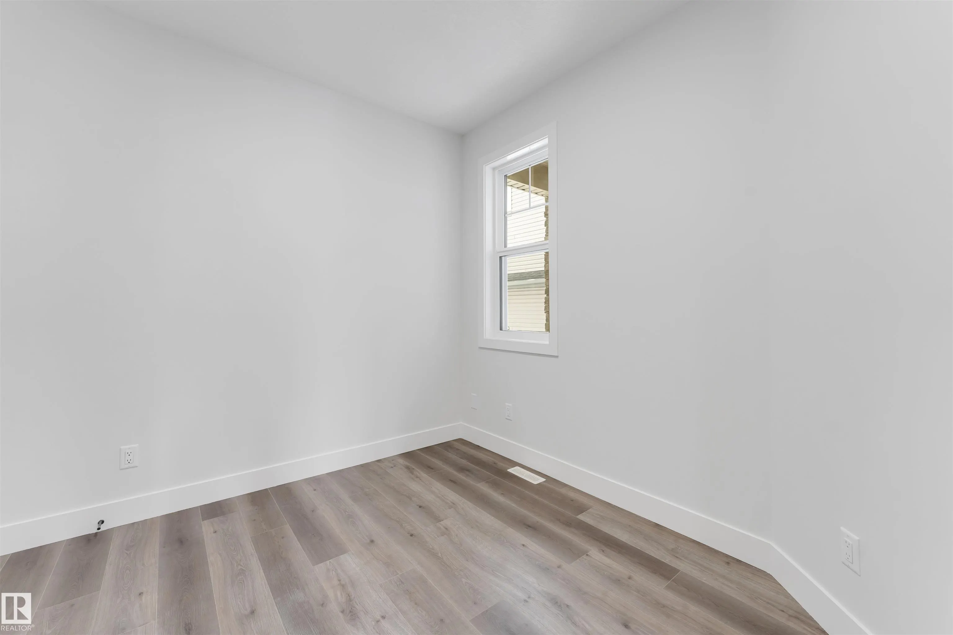 4310 36 st