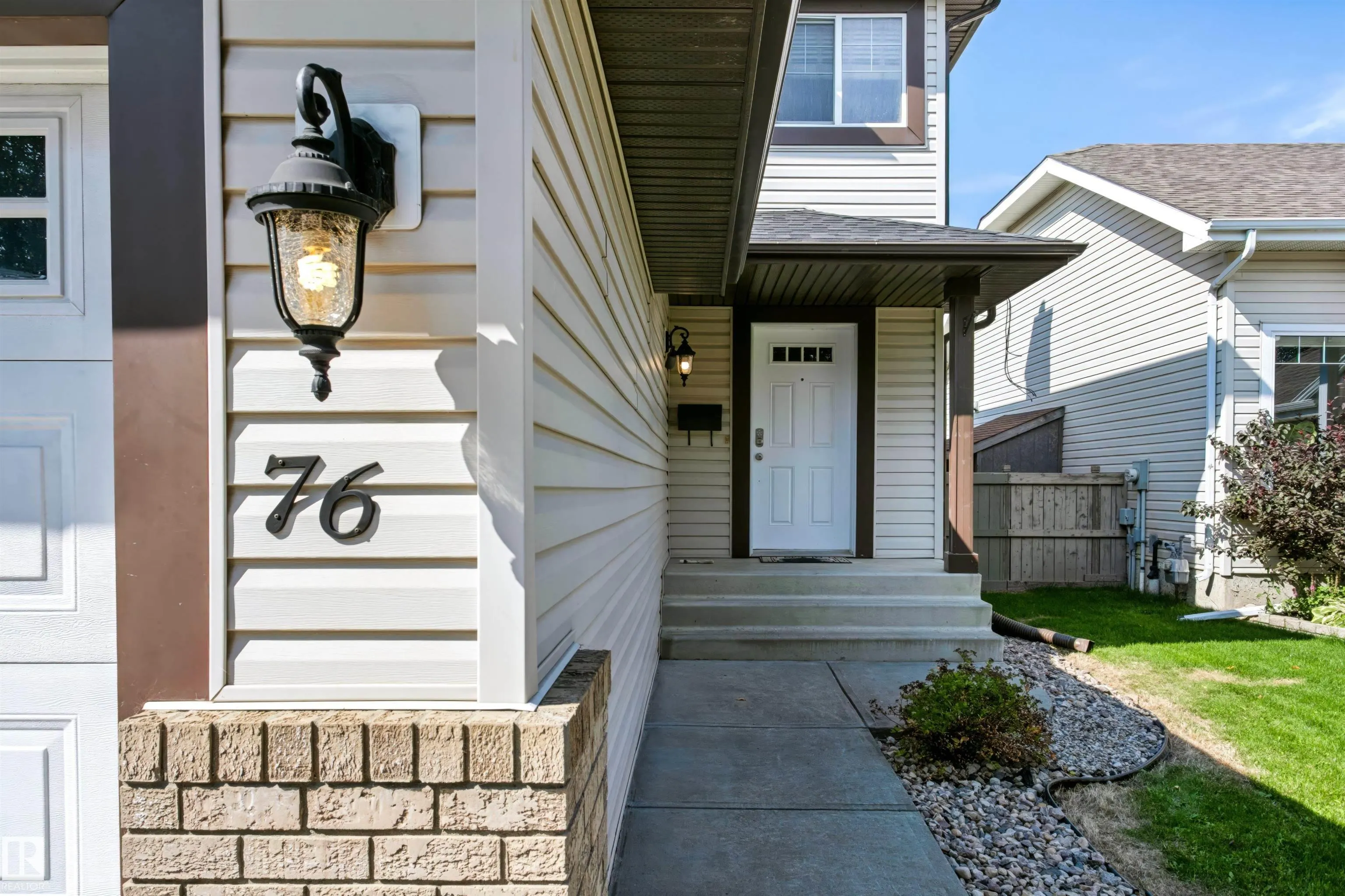 76 BONIN Crescent