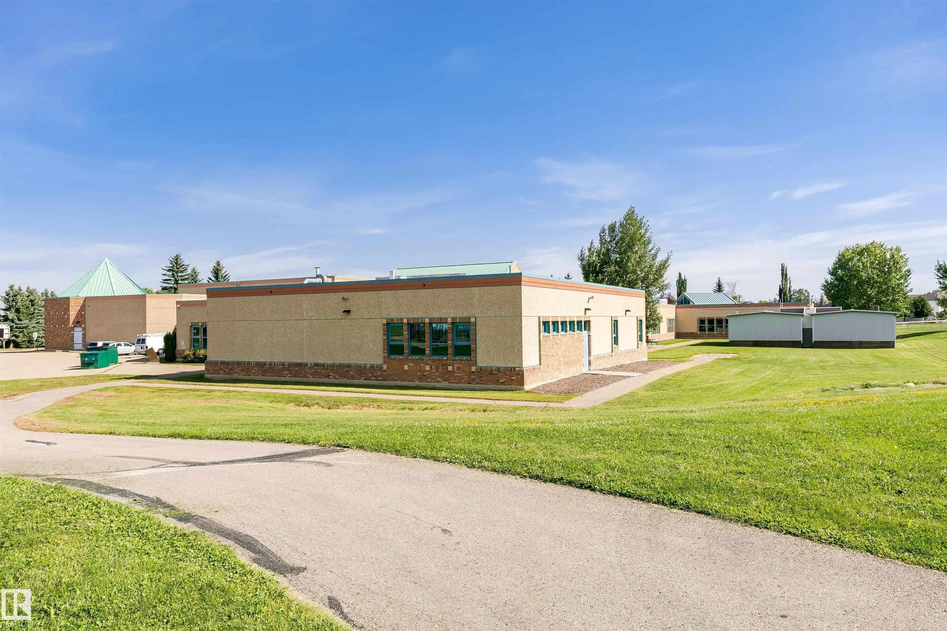 76 BONIN Crescent