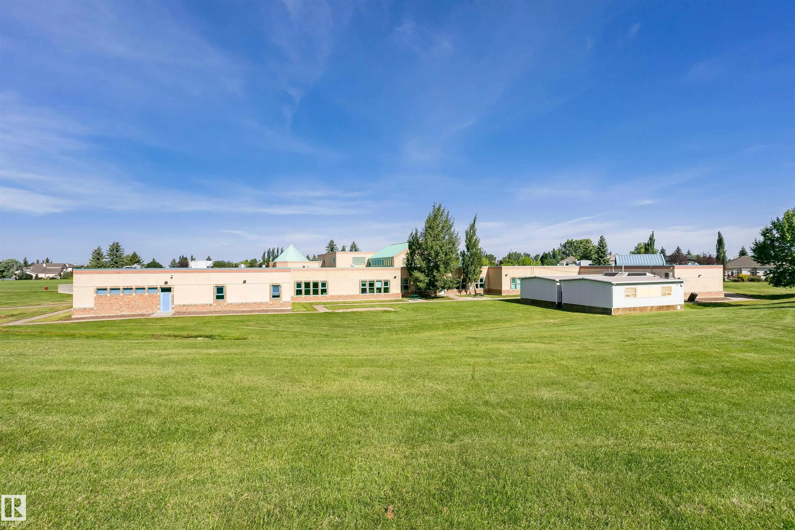 76 BONIN Crescent