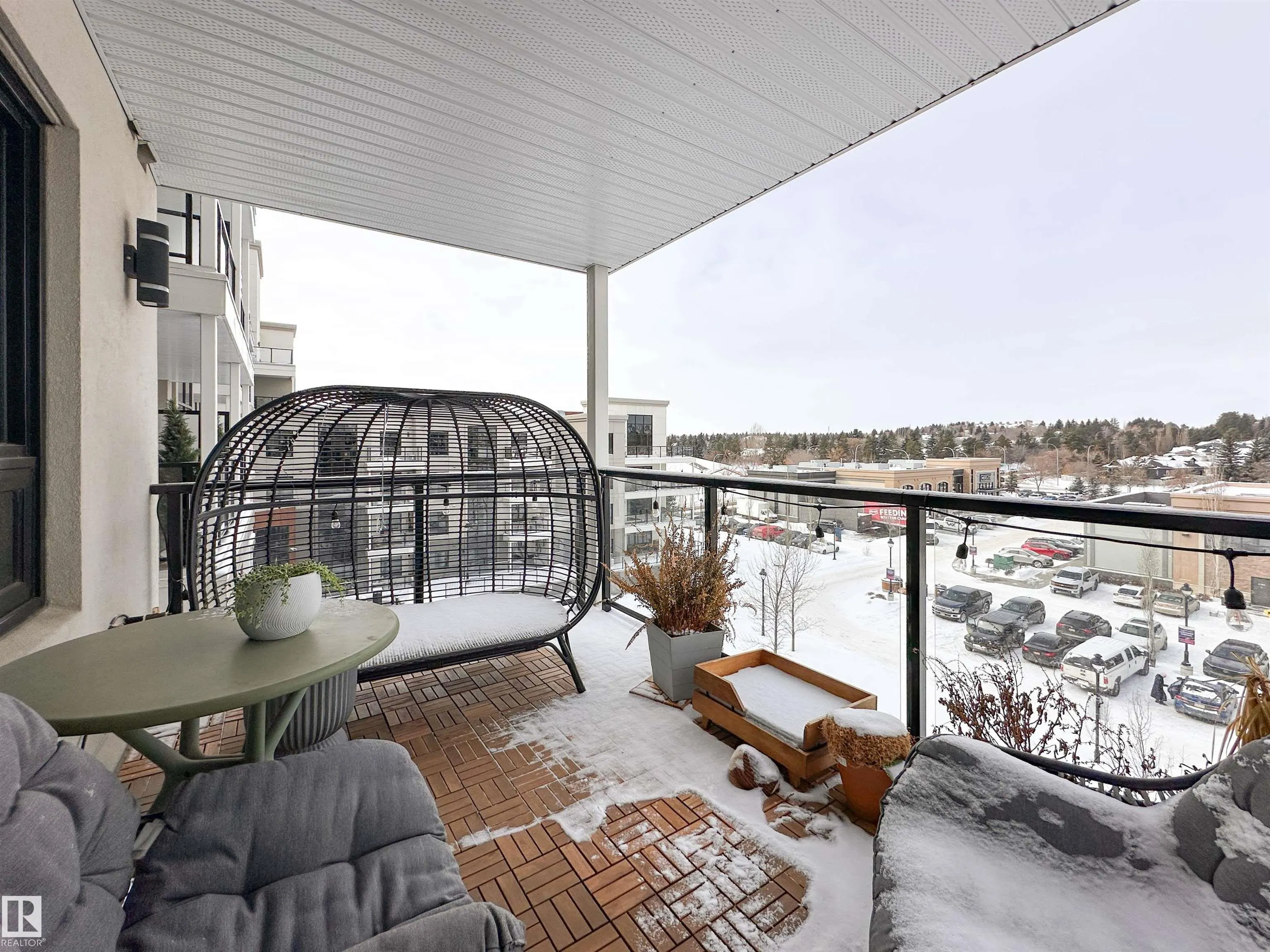 200 BELLEROSE Drive