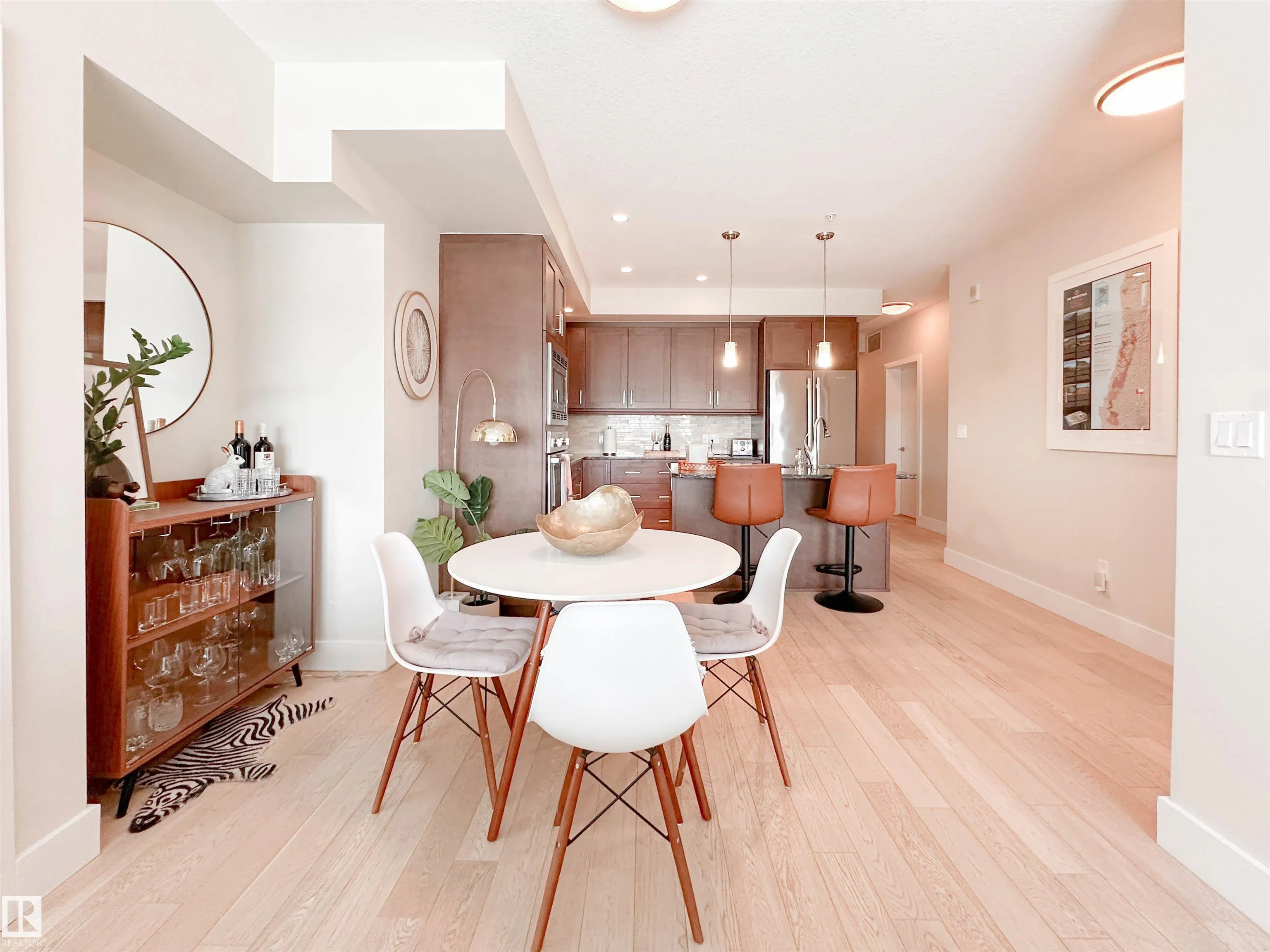 200 BELLEROSE Drive