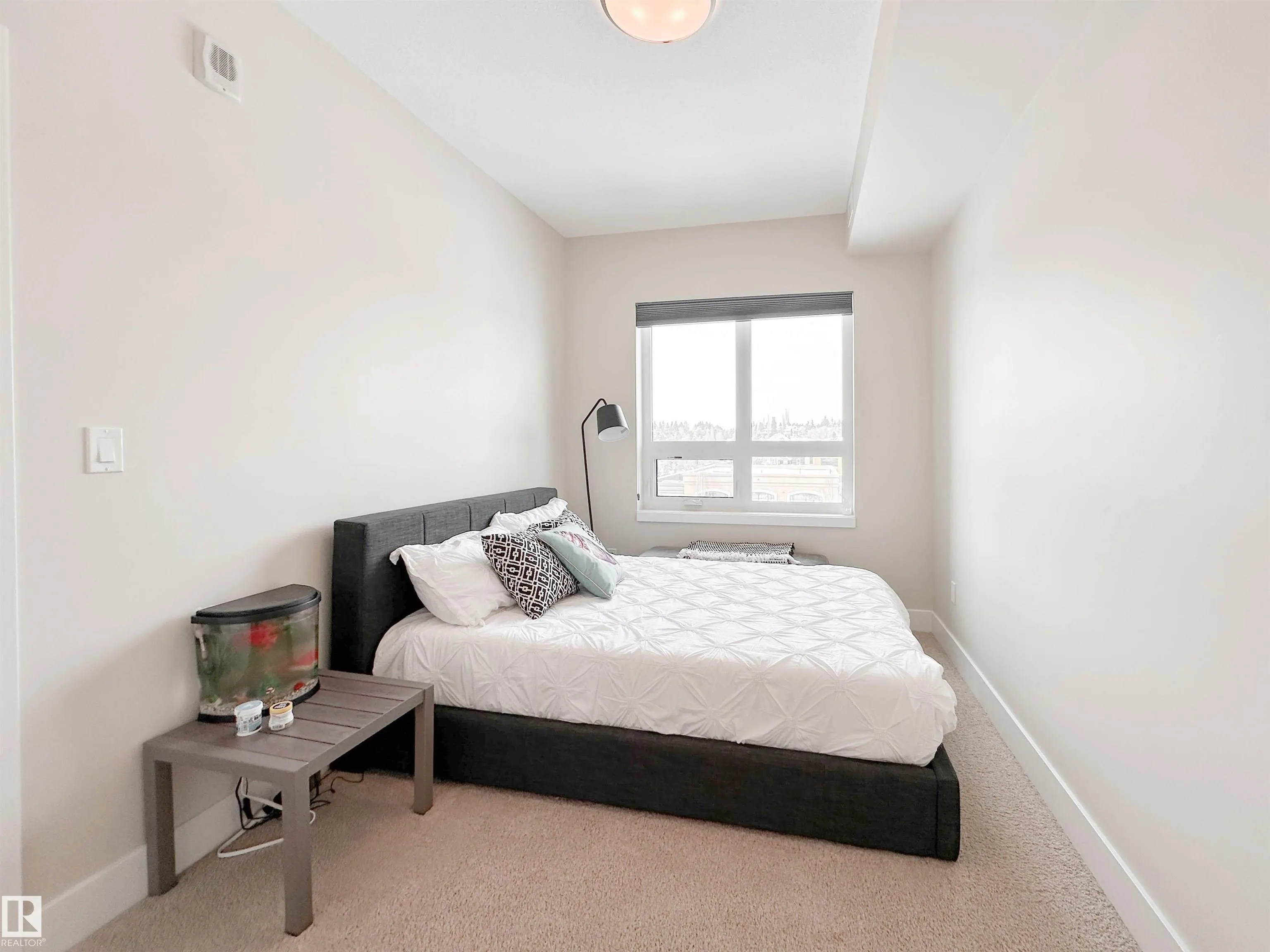 200 BELLEROSE Drive