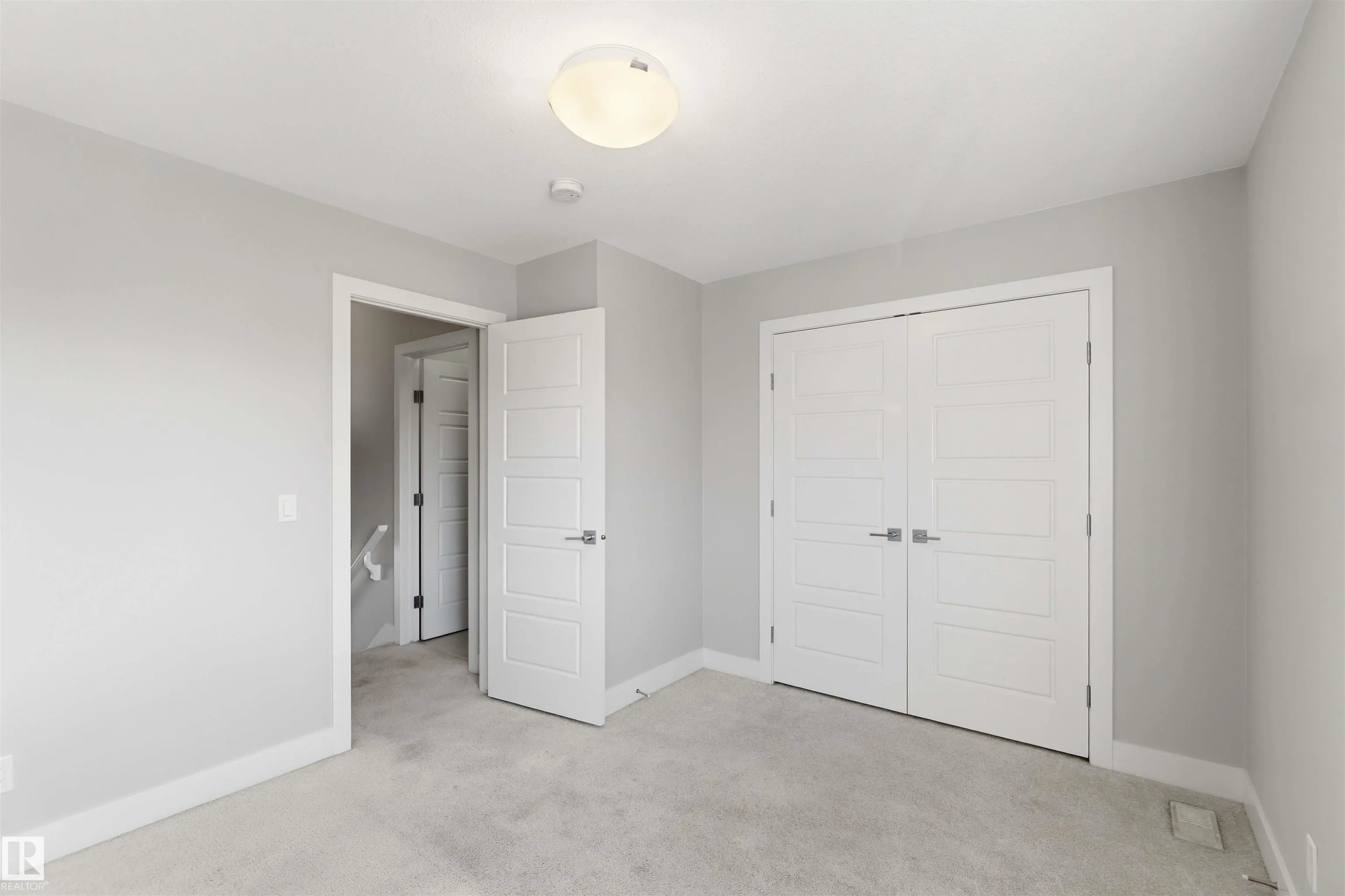 7 MCLEAN Court
