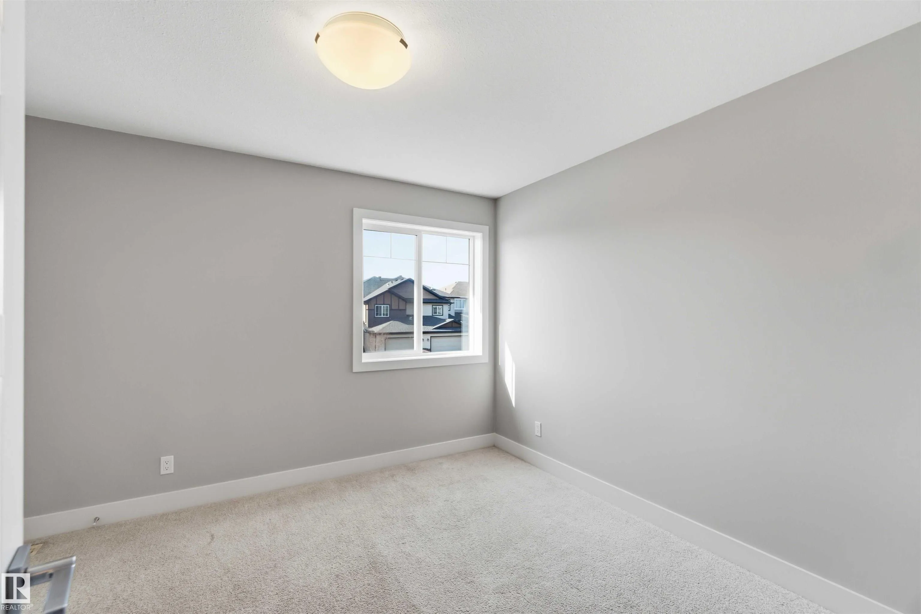 7 MCLEAN Court