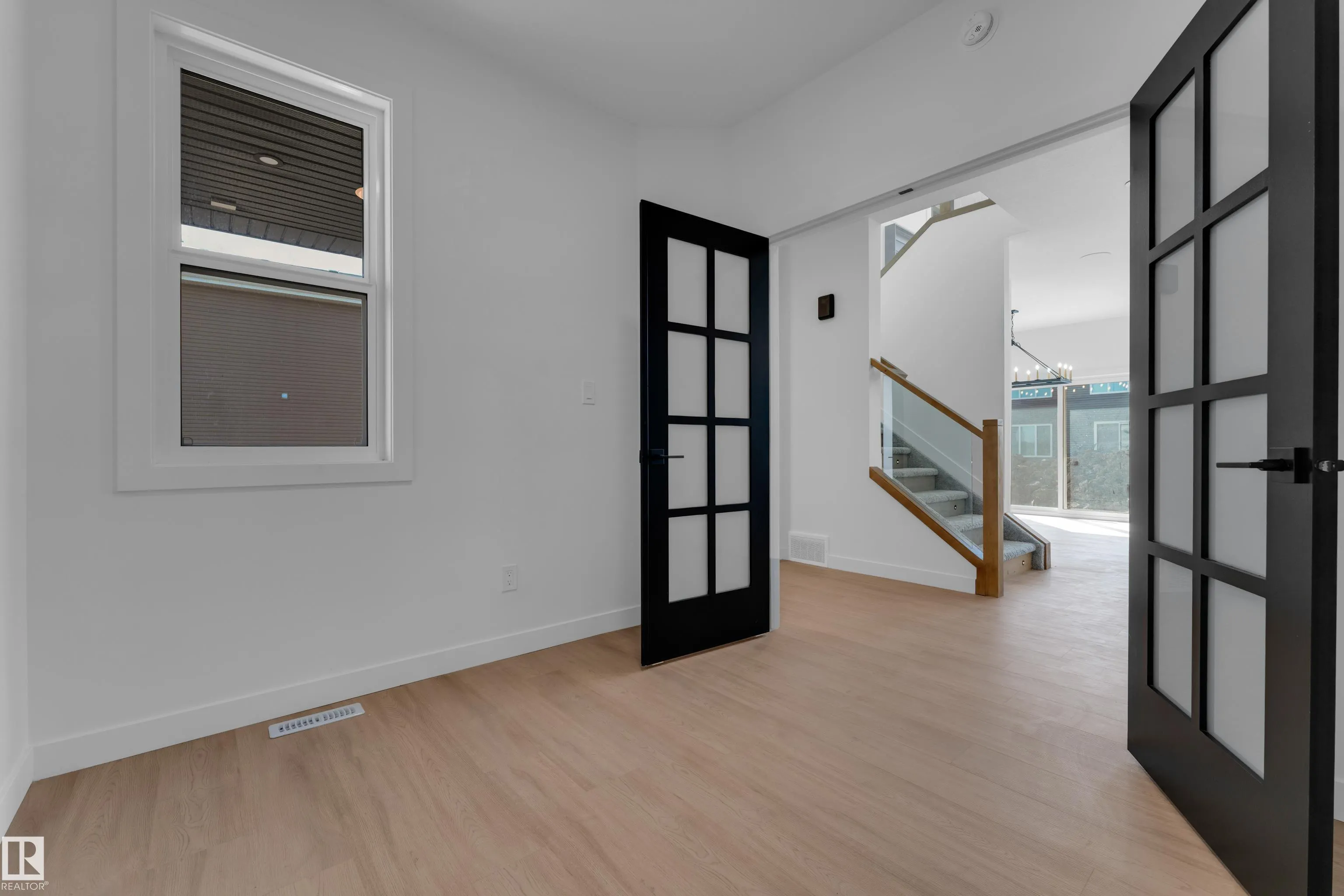 99 ELDRIDGE Point(e)