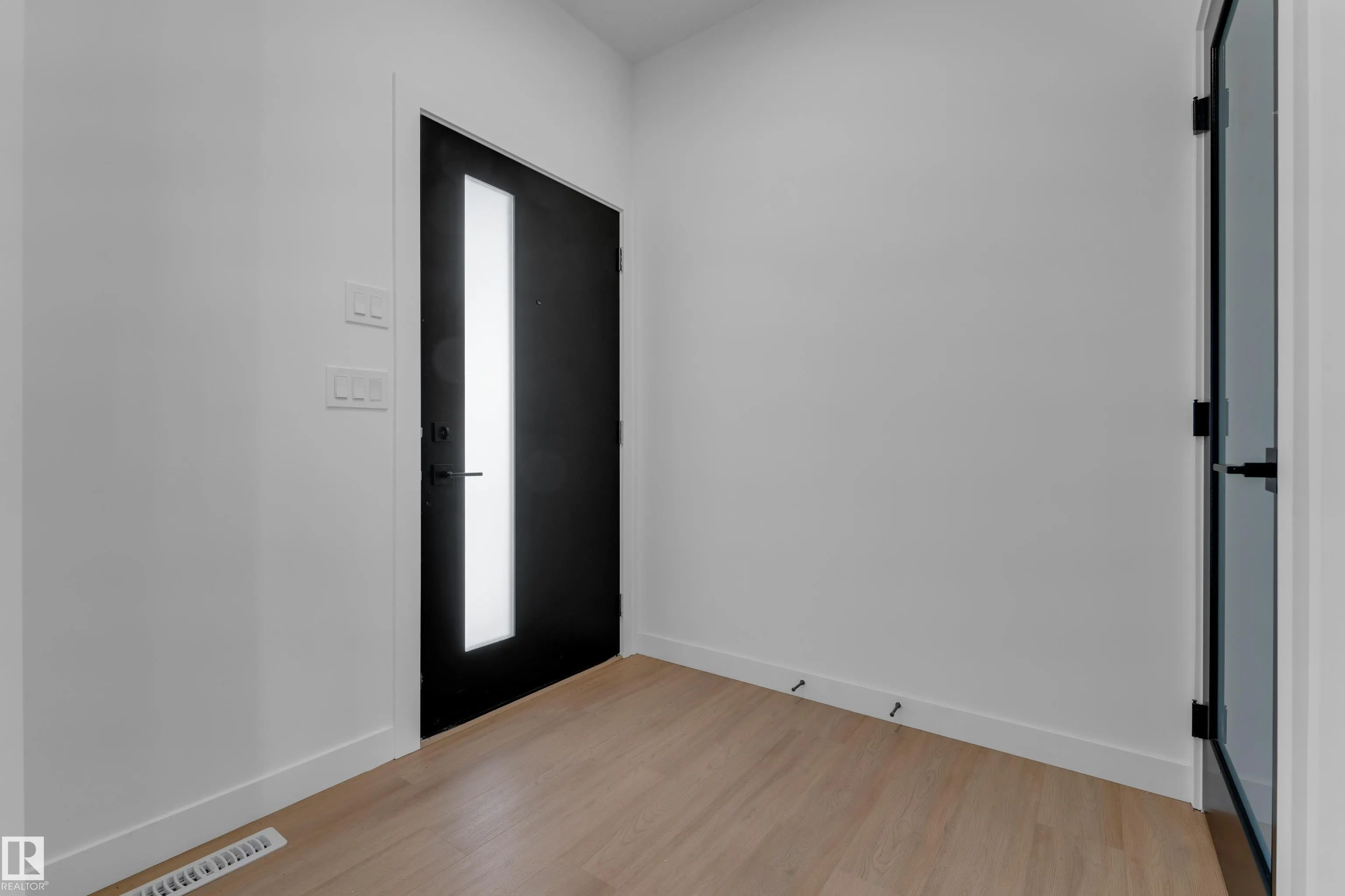 99 ELDRIDGE Point(e)