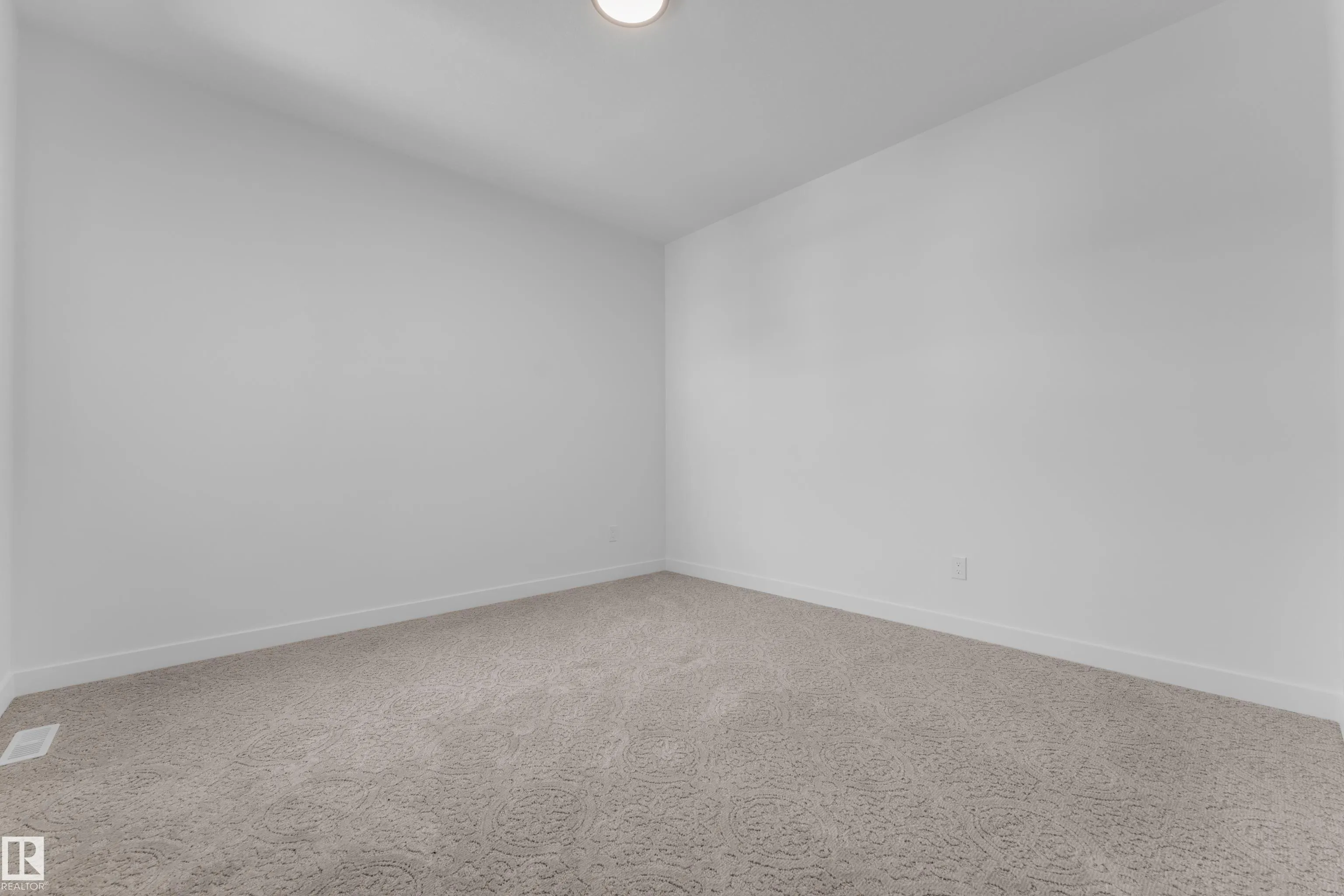 99 ELDRIDGE Point(e)