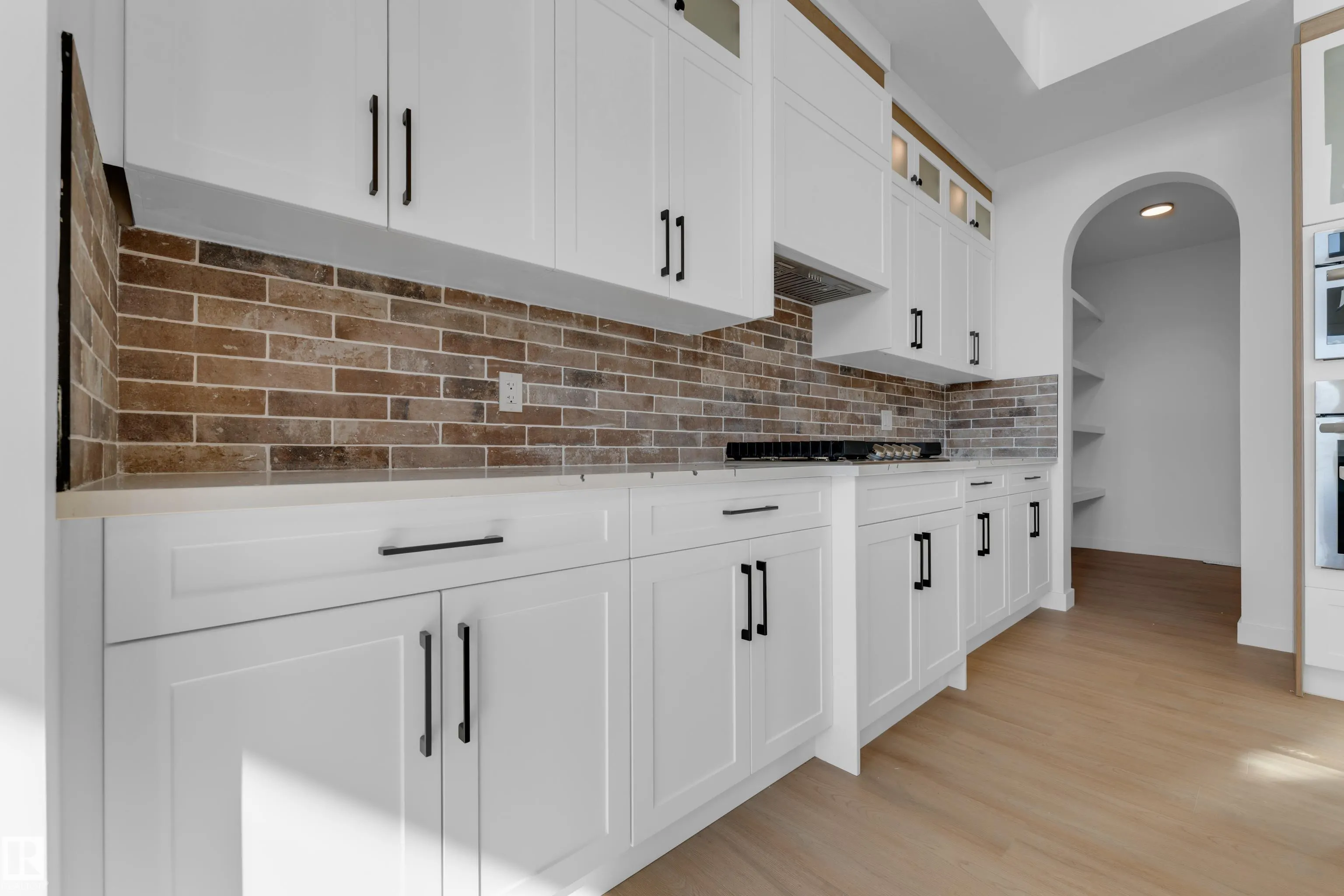 99 ELDRIDGE Point(e)