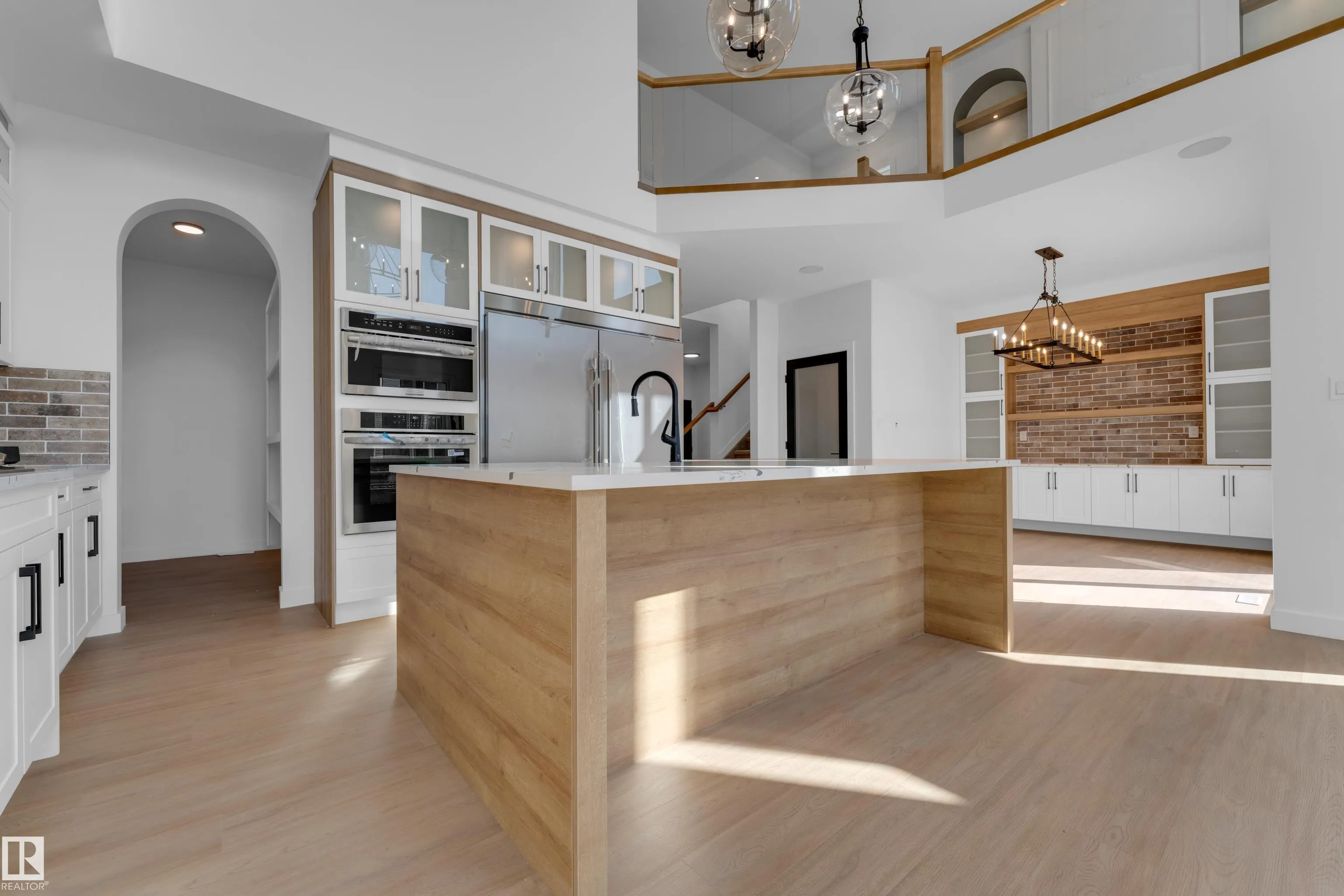 99 ELDRIDGE Point(e)