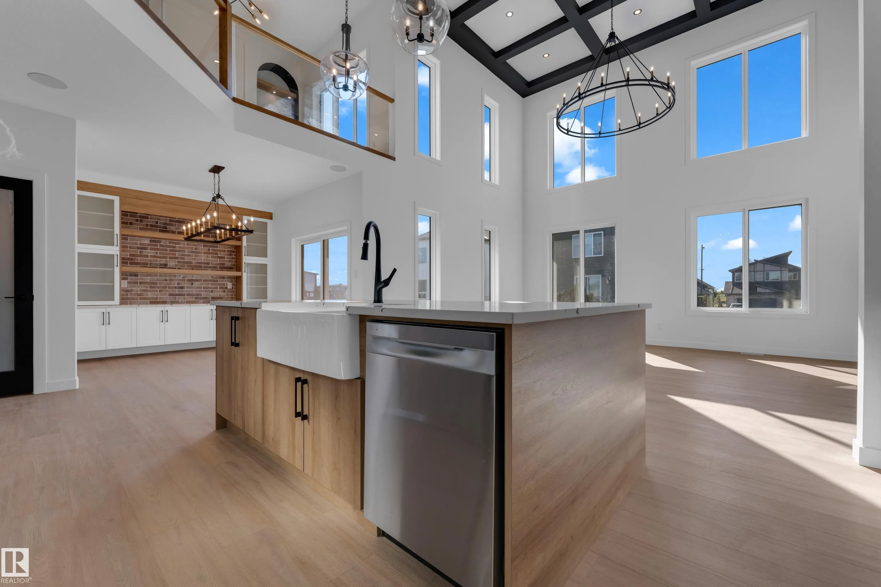 99 ELDRIDGE Point(e)