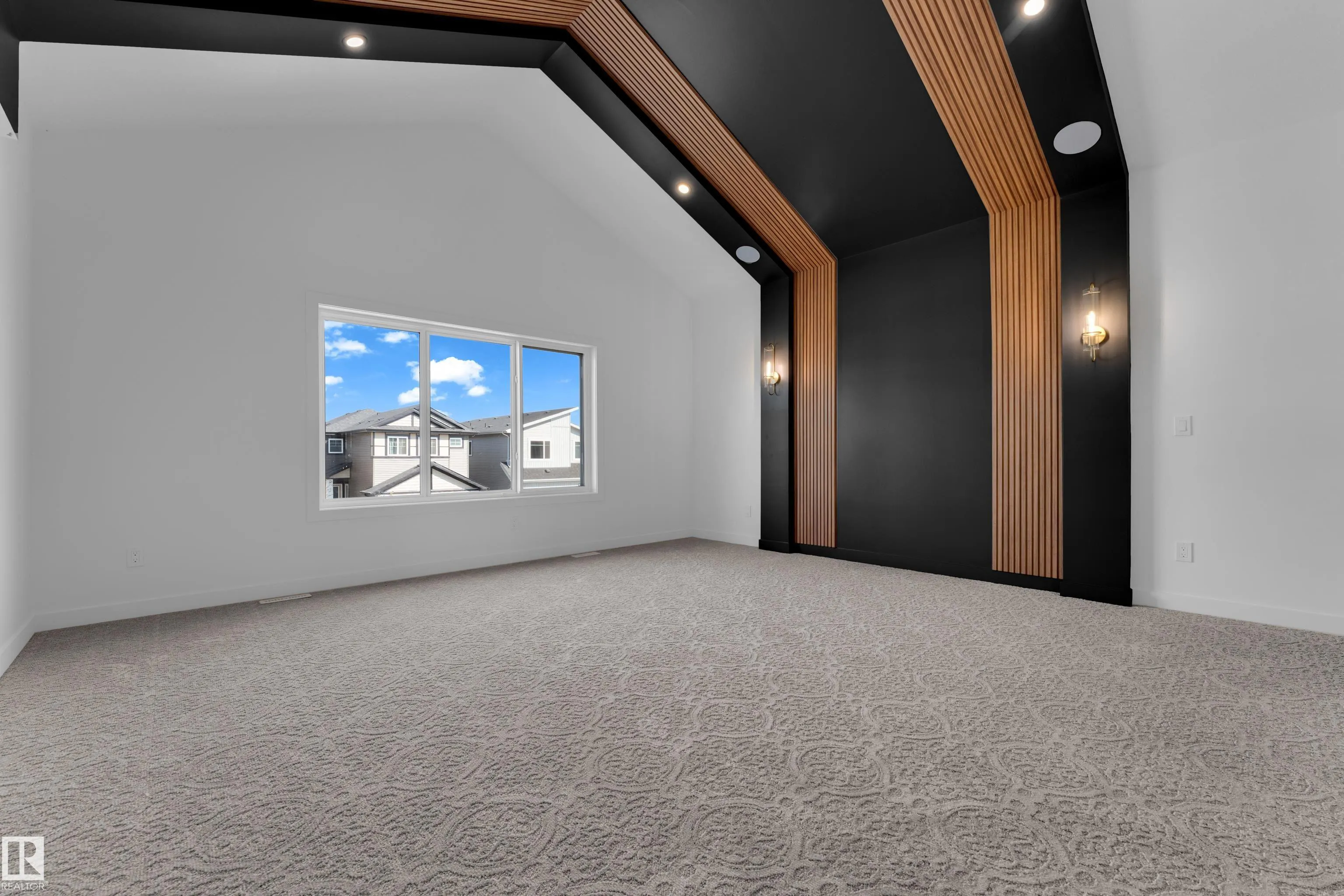 99 ELDRIDGE Point(e)