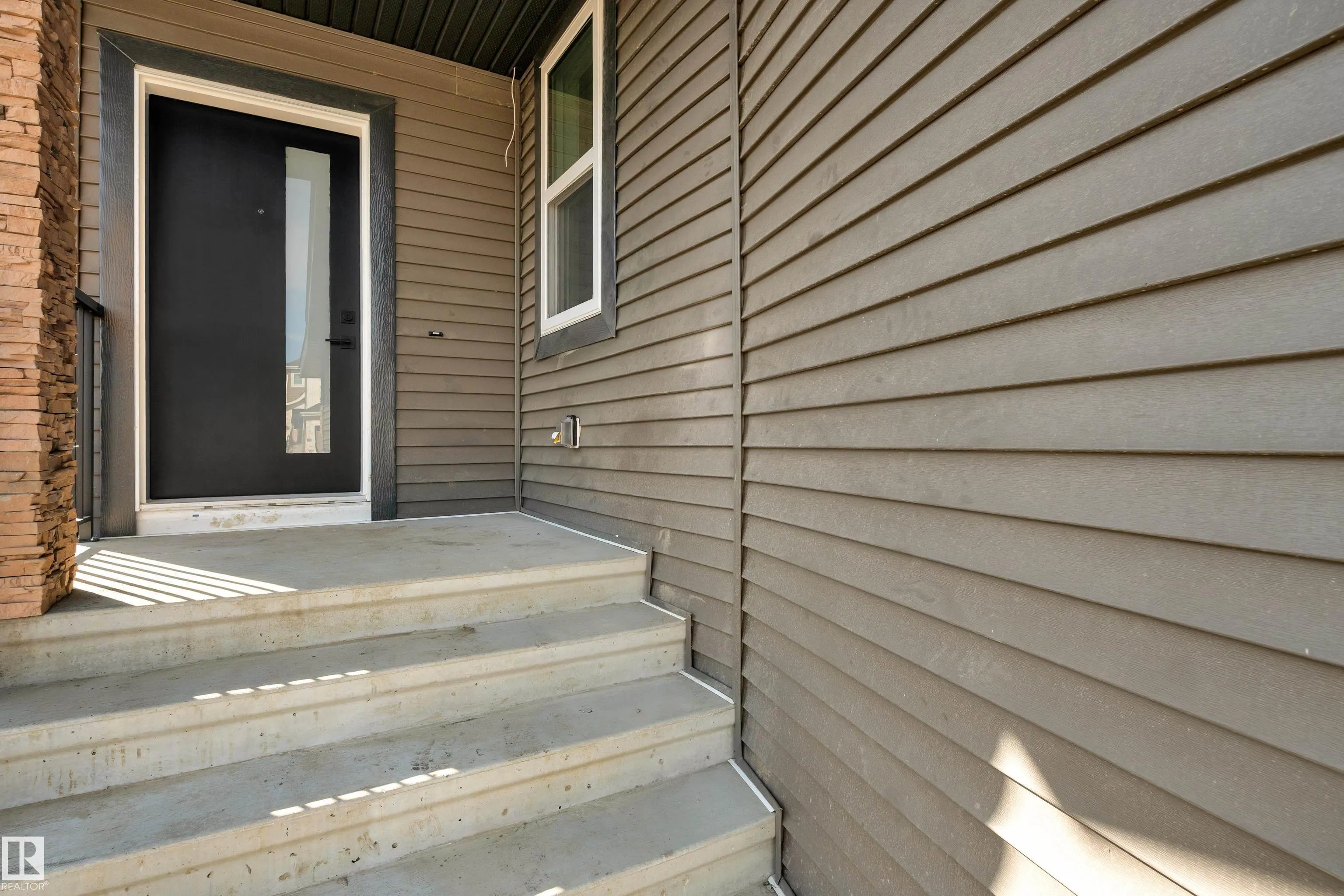 99 ELDRIDGE Point(e)