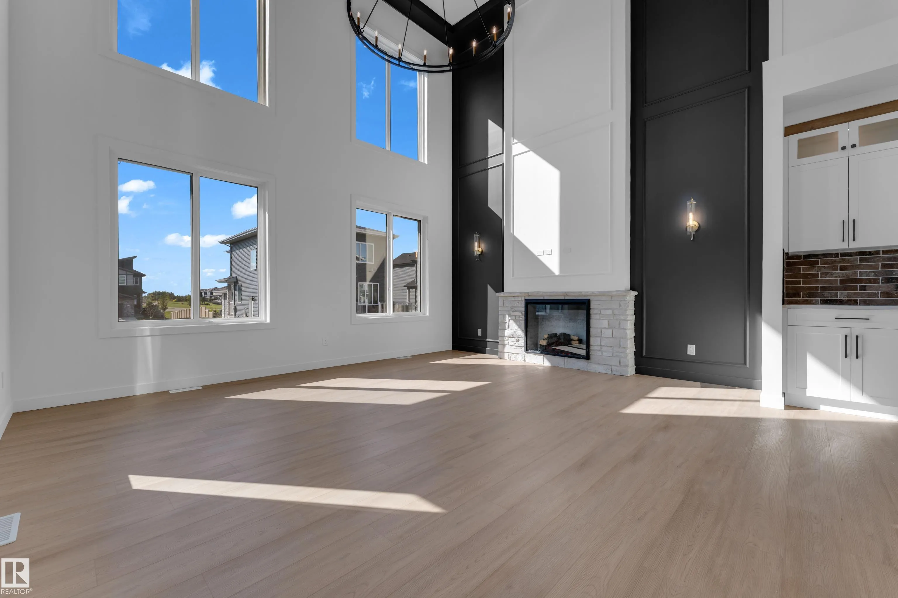 99 ELDRIDGE Point(e)