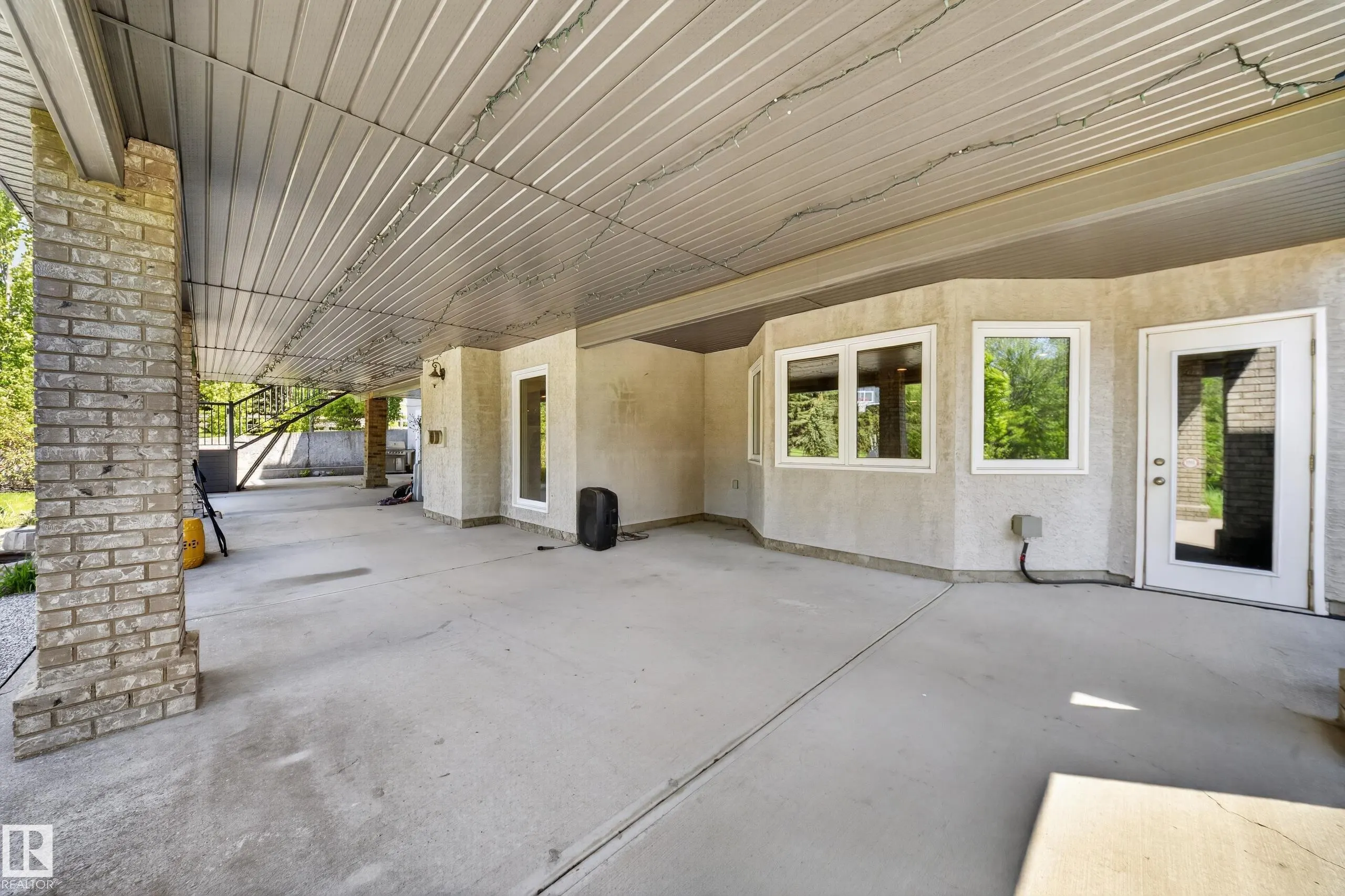 52216 RGE ROAD 233