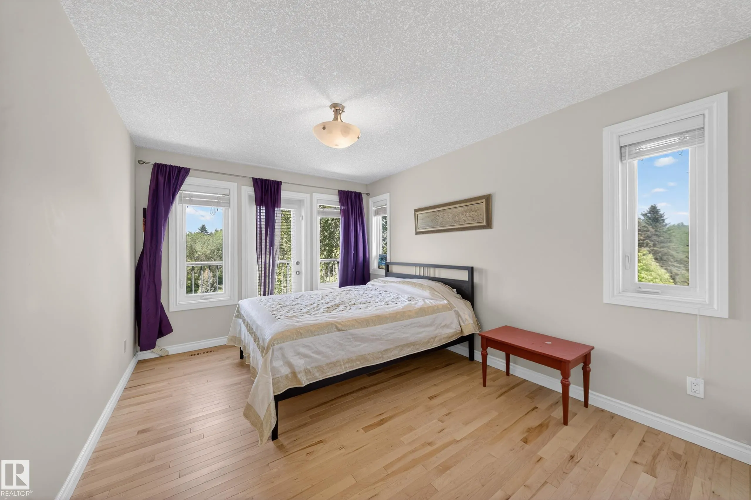 52216 RGE ROAD 233