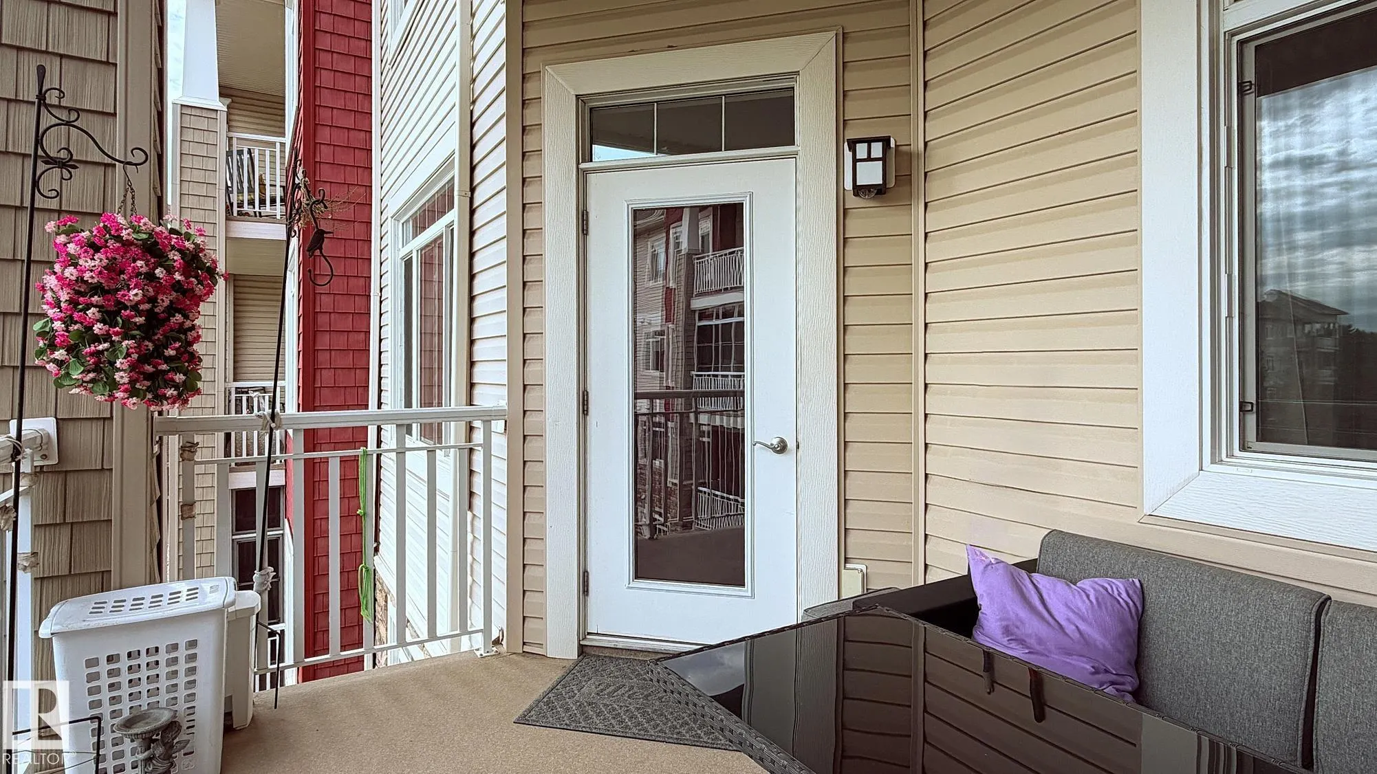 511 QUEEN Street