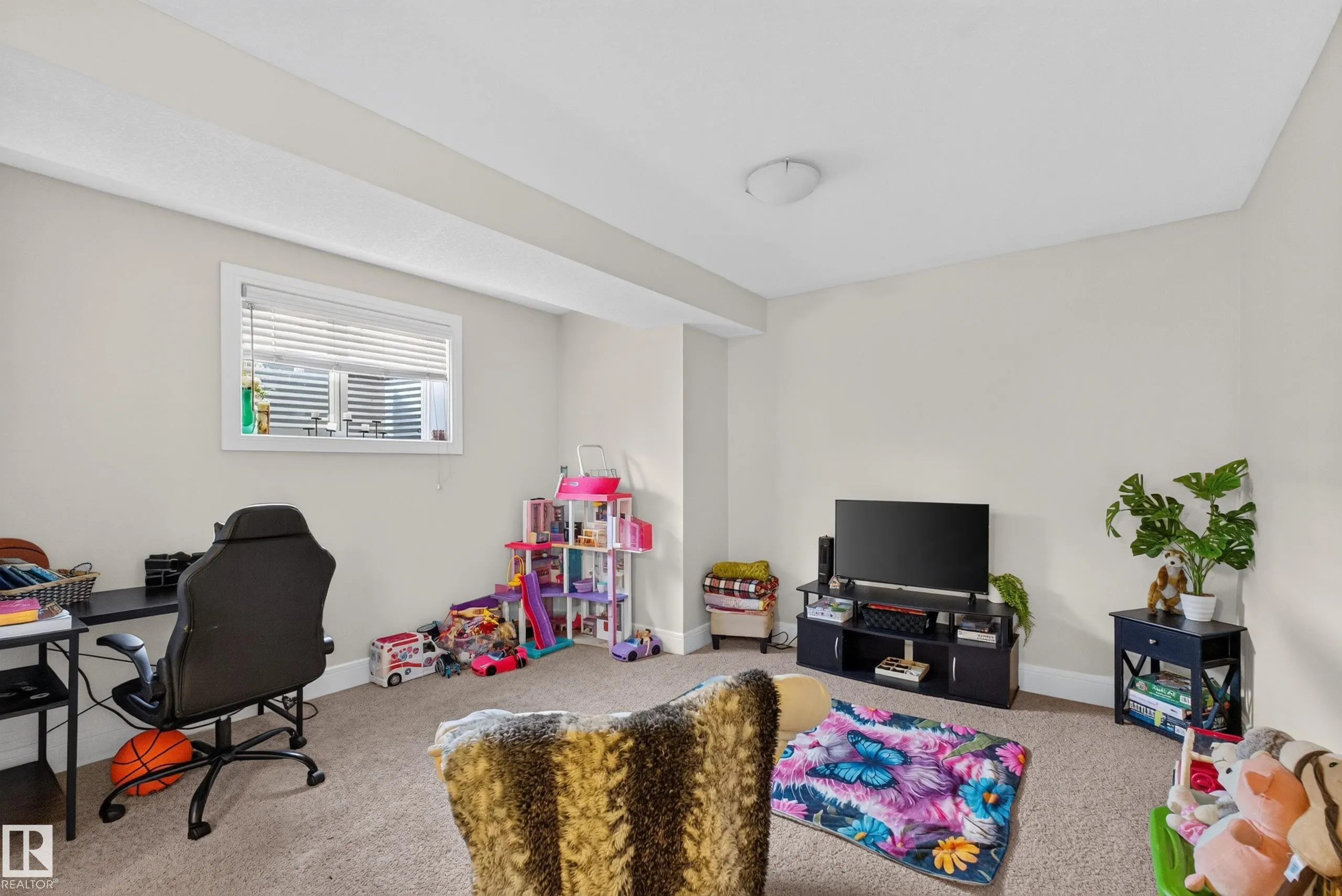 3685 CLAXTON Place