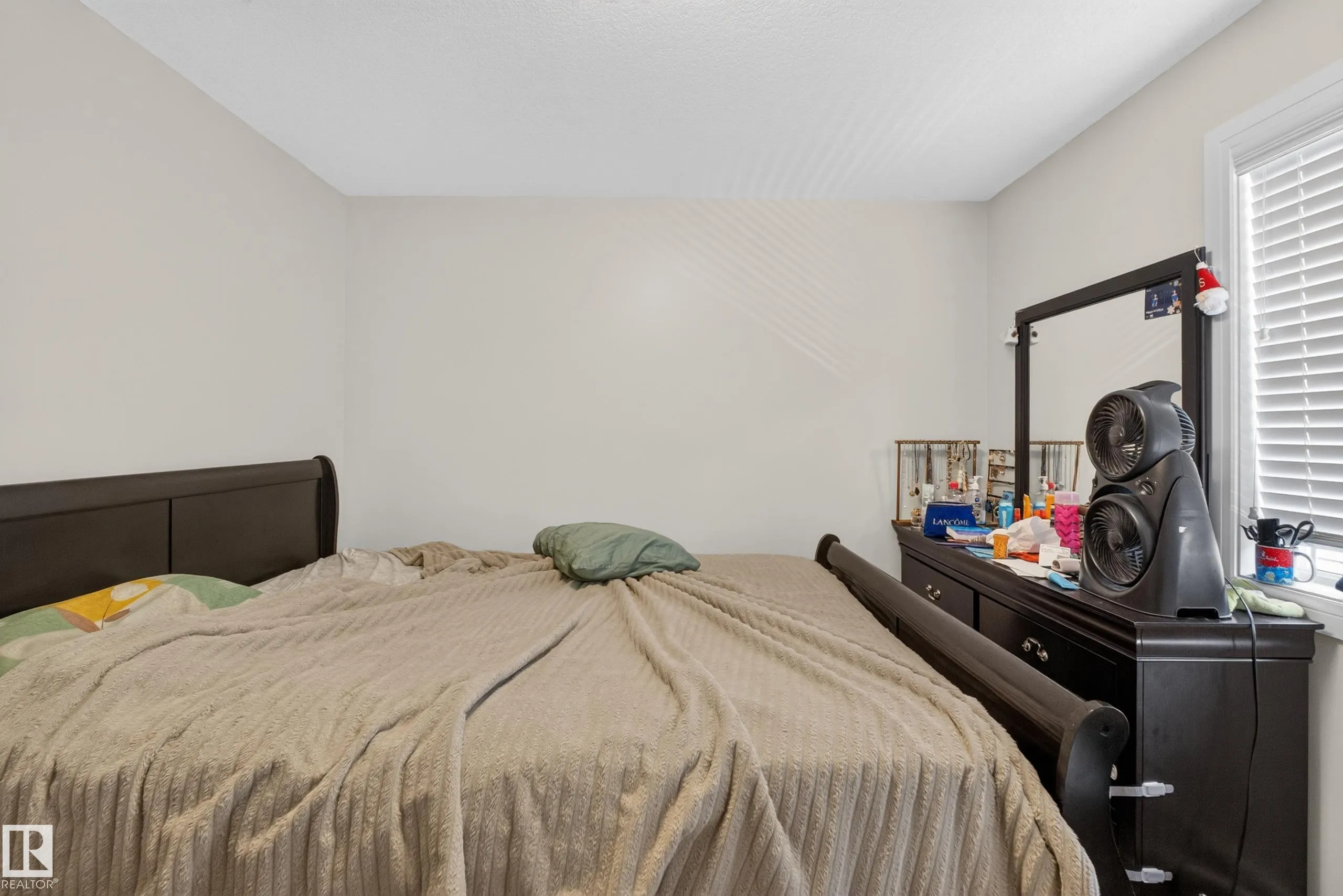 3685 CLAXTON Place
