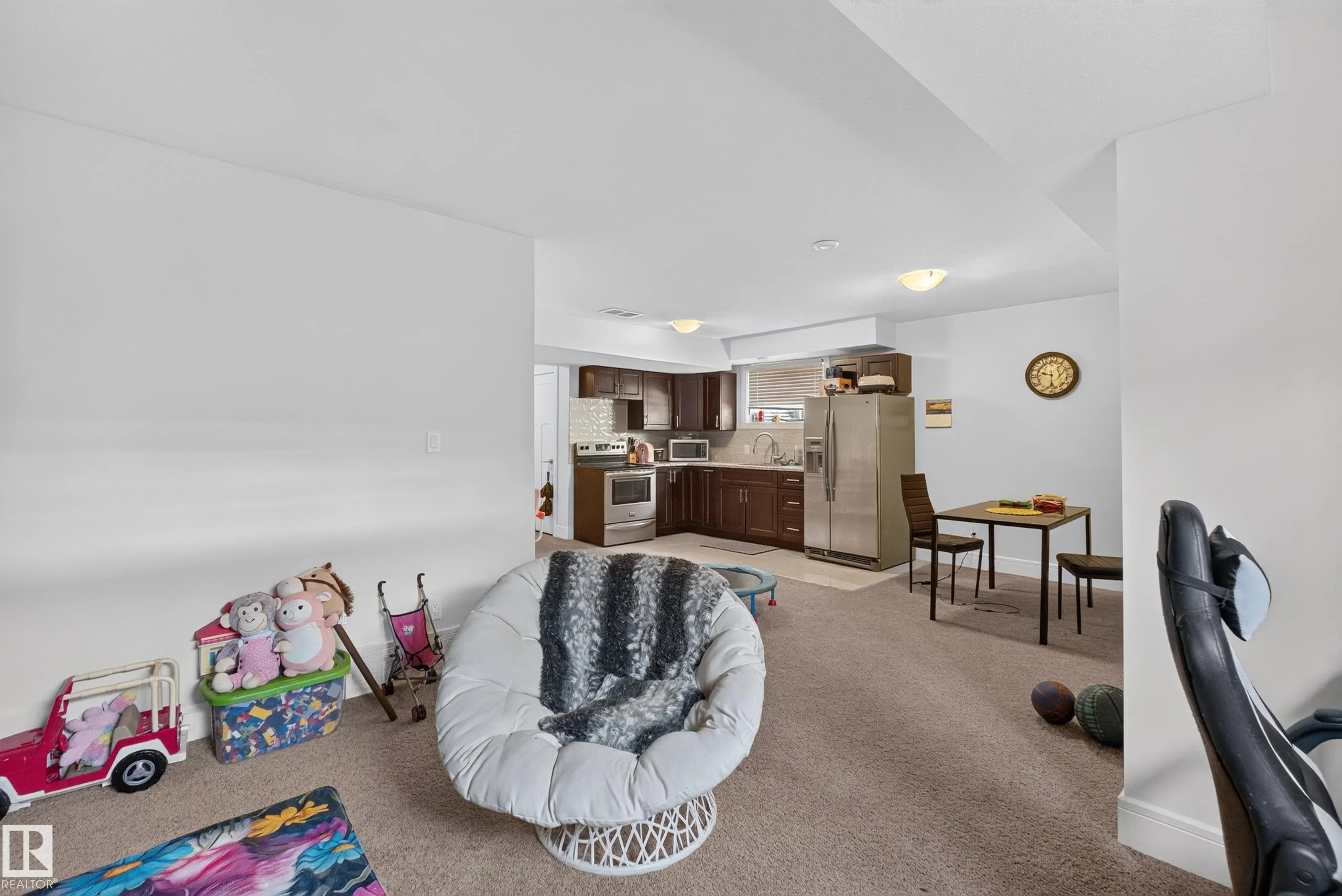 3685 CLAXTON Place