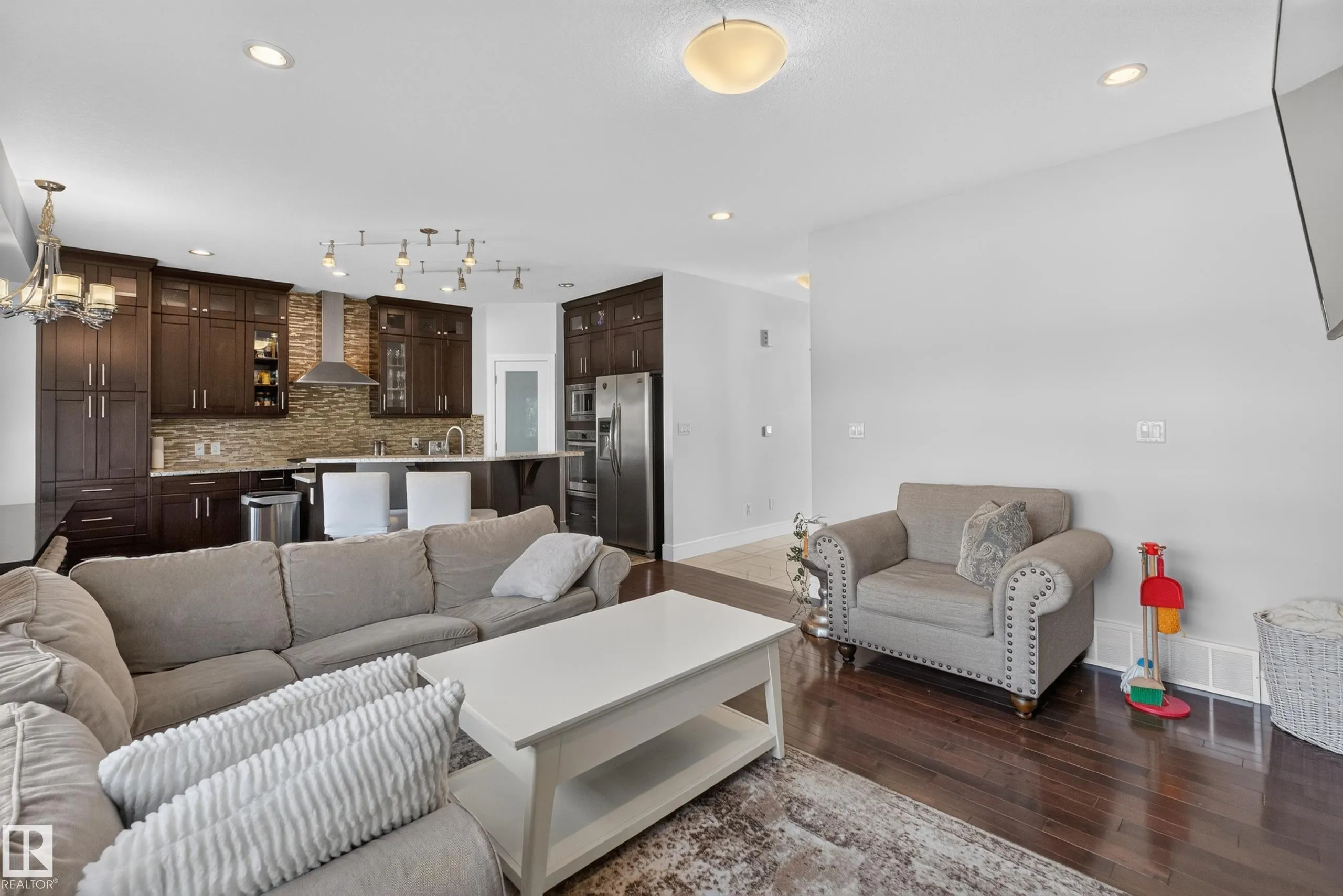 3685 CLAXTON Place