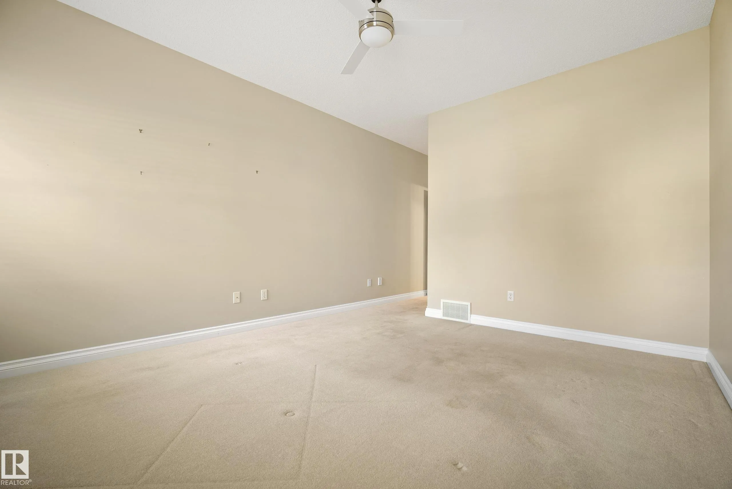 5 Longview Crescent