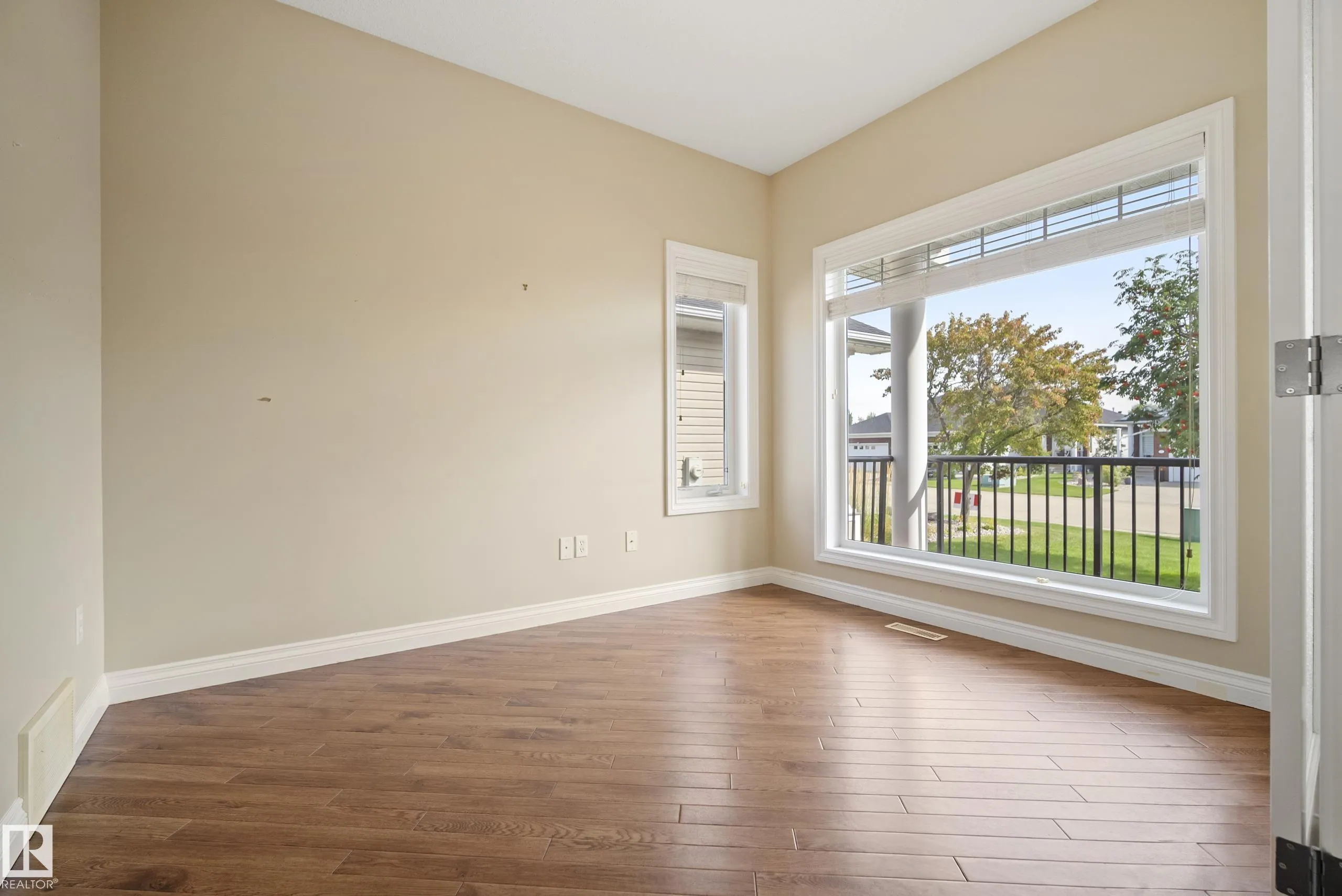 5 Longview Crescent