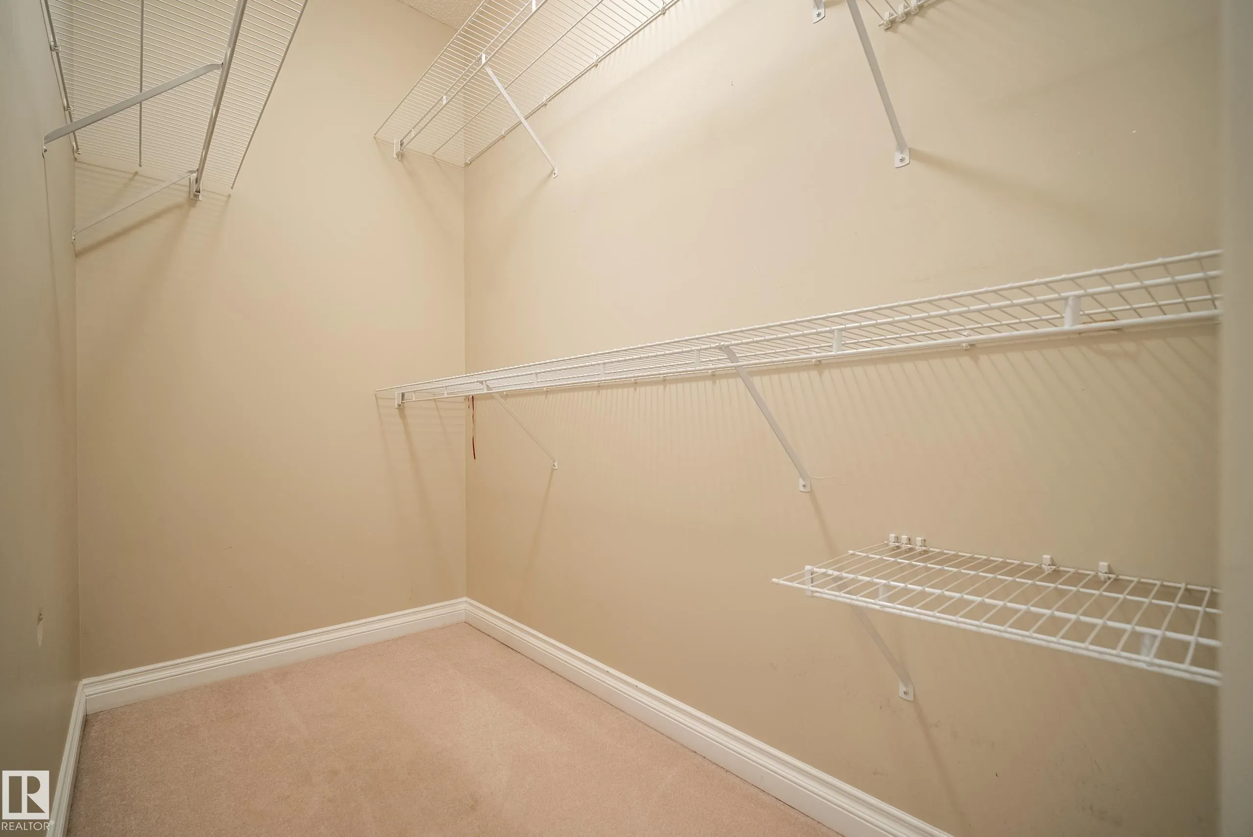 5 Longview Crescent