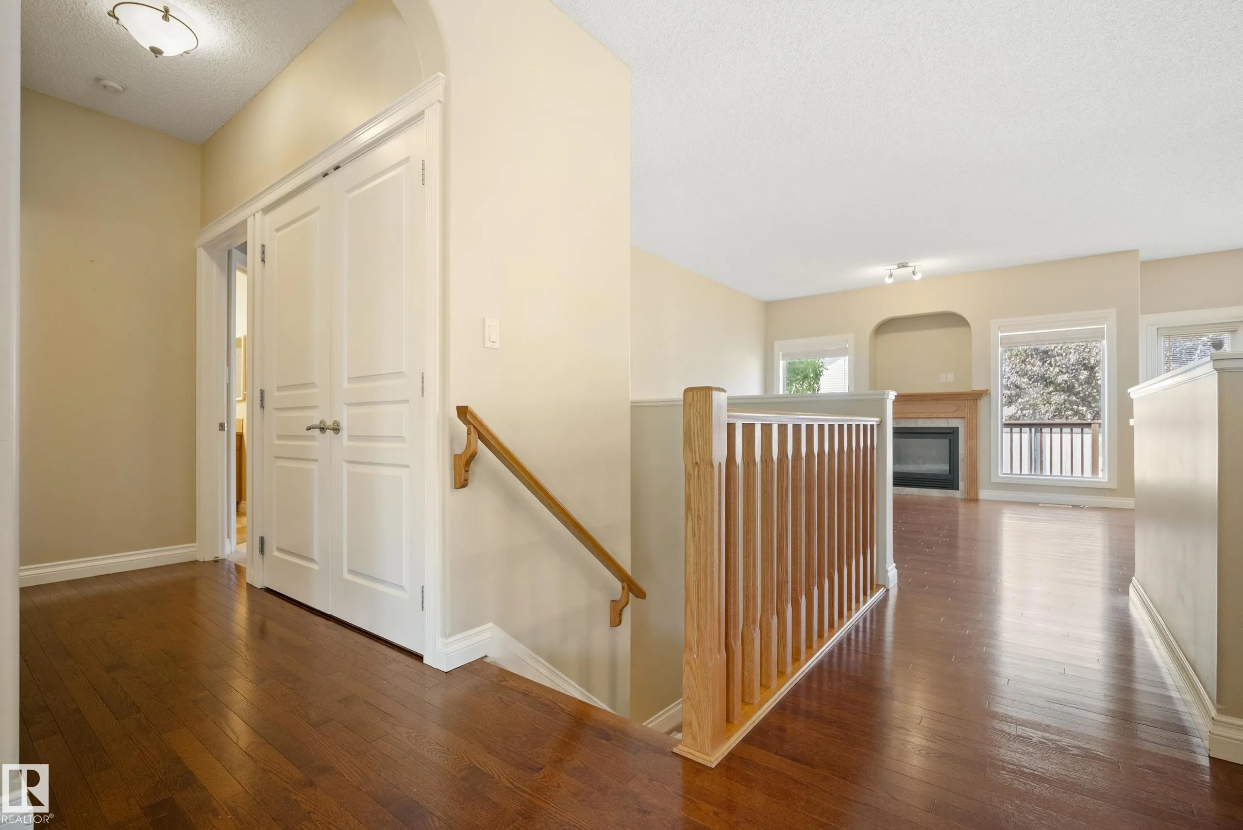 5 Longview Crescent