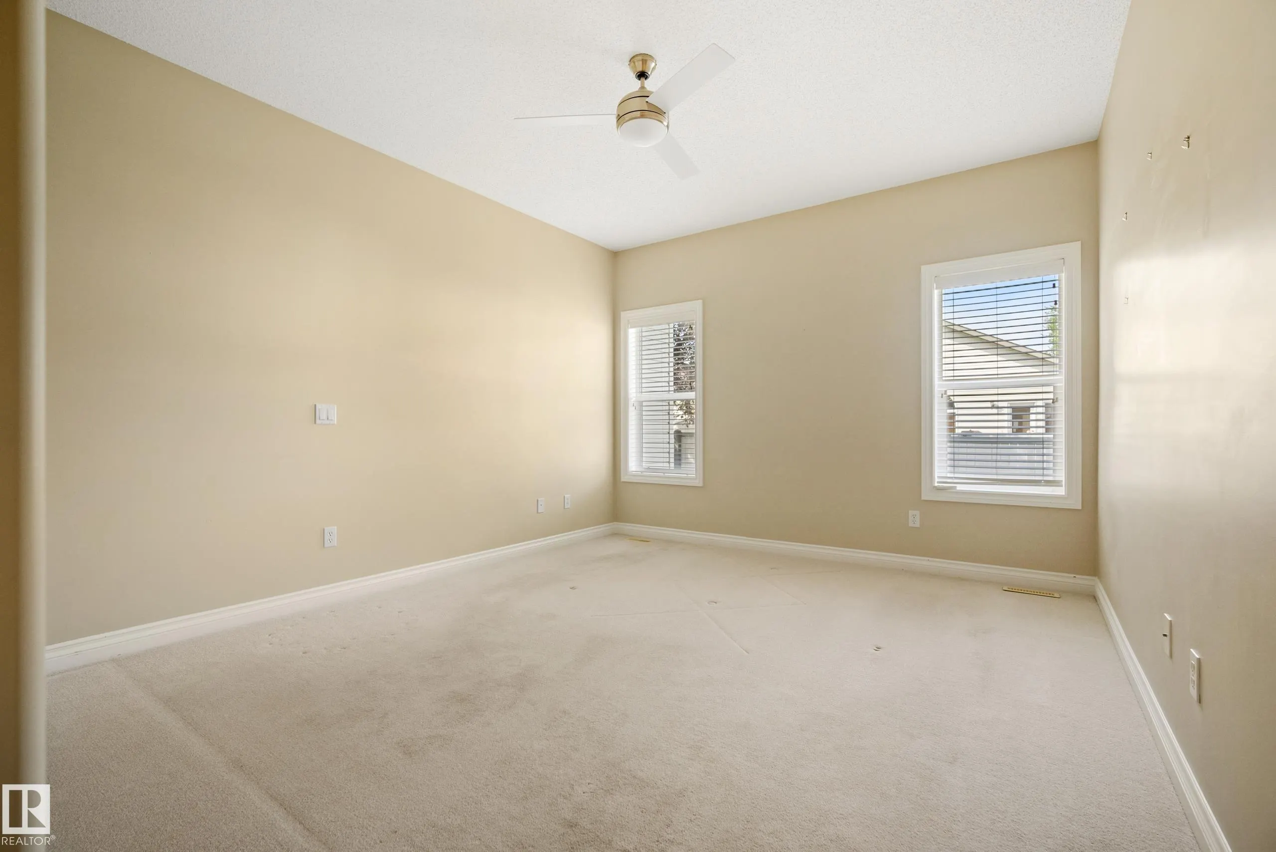 5 Longview Crescent