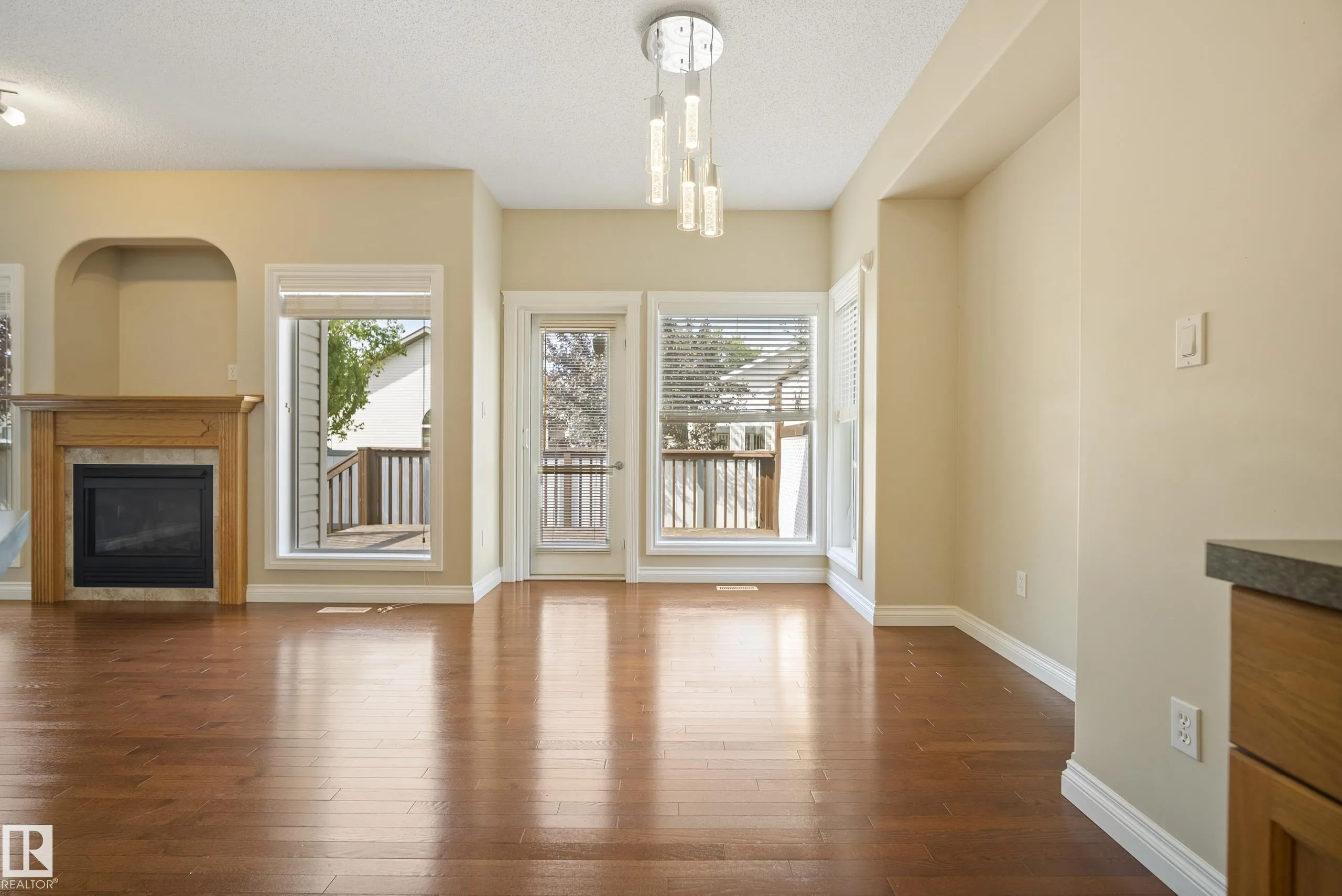 5 Longview Crescent