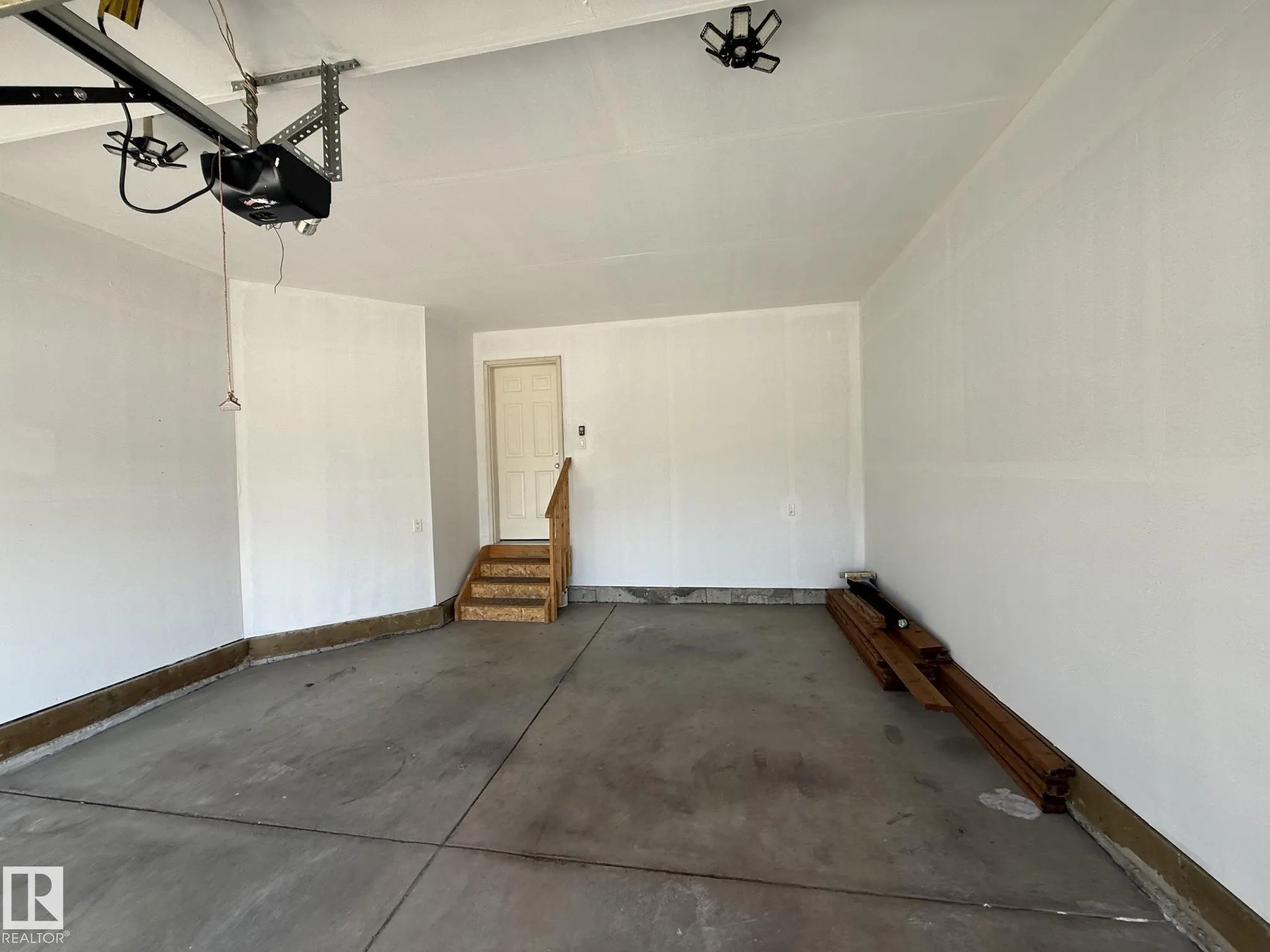 1807 Westerra Loop