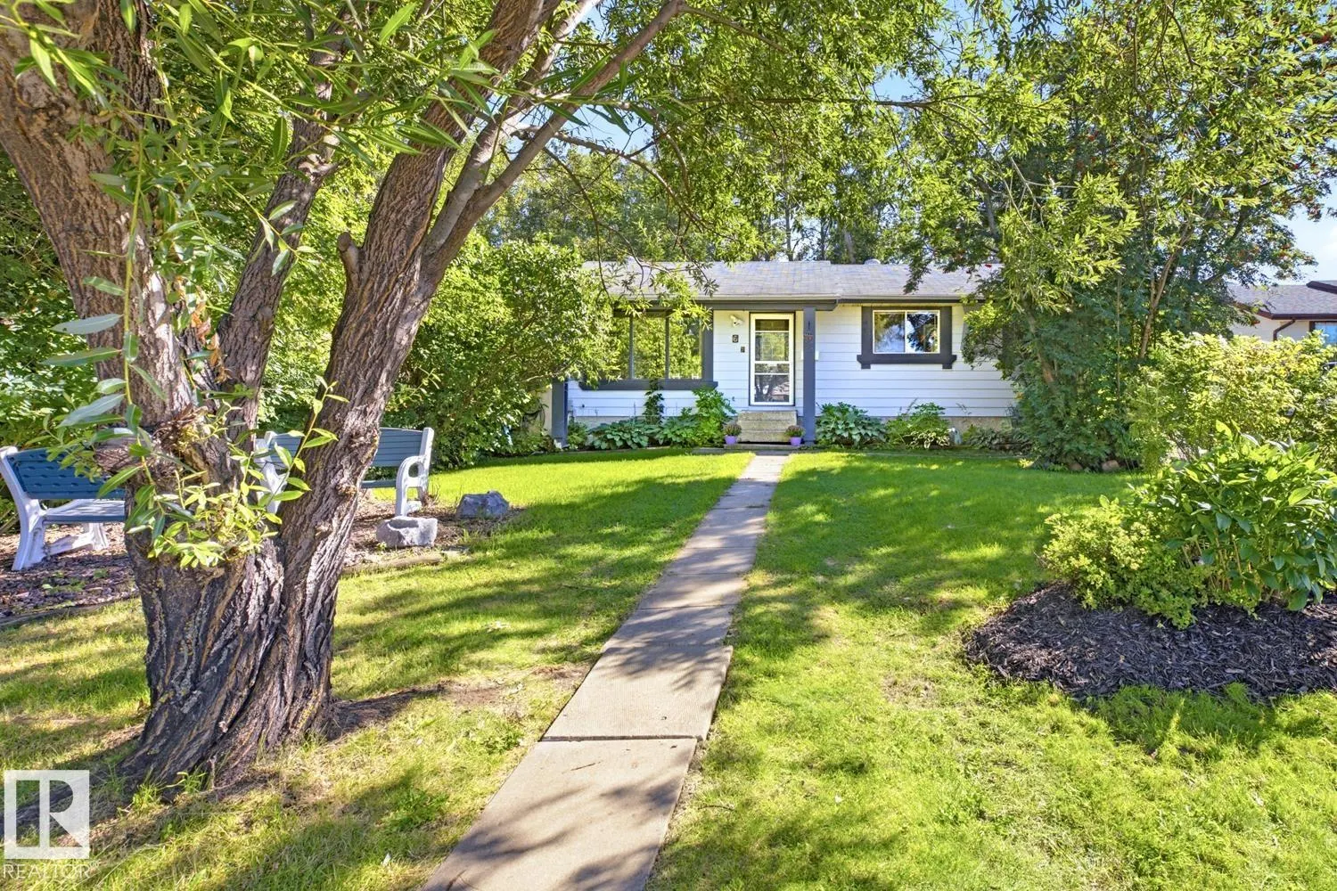 6 LUNDY PARK Road