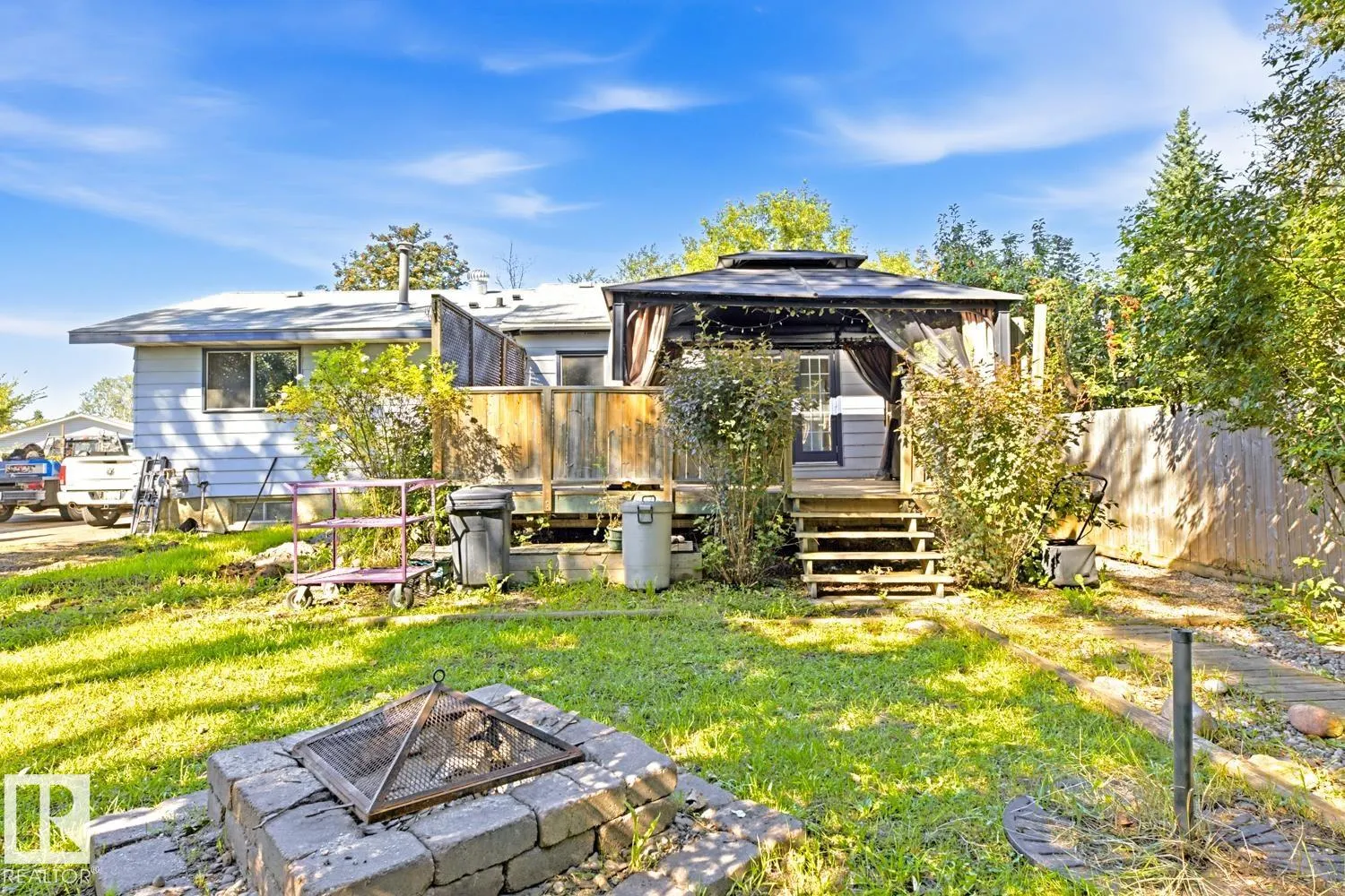 6 LUNDY PARK Road