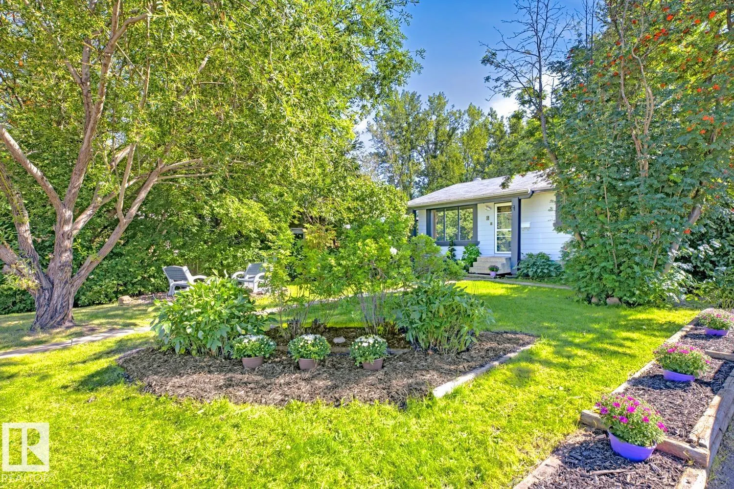 6 LUNDY PARK Road