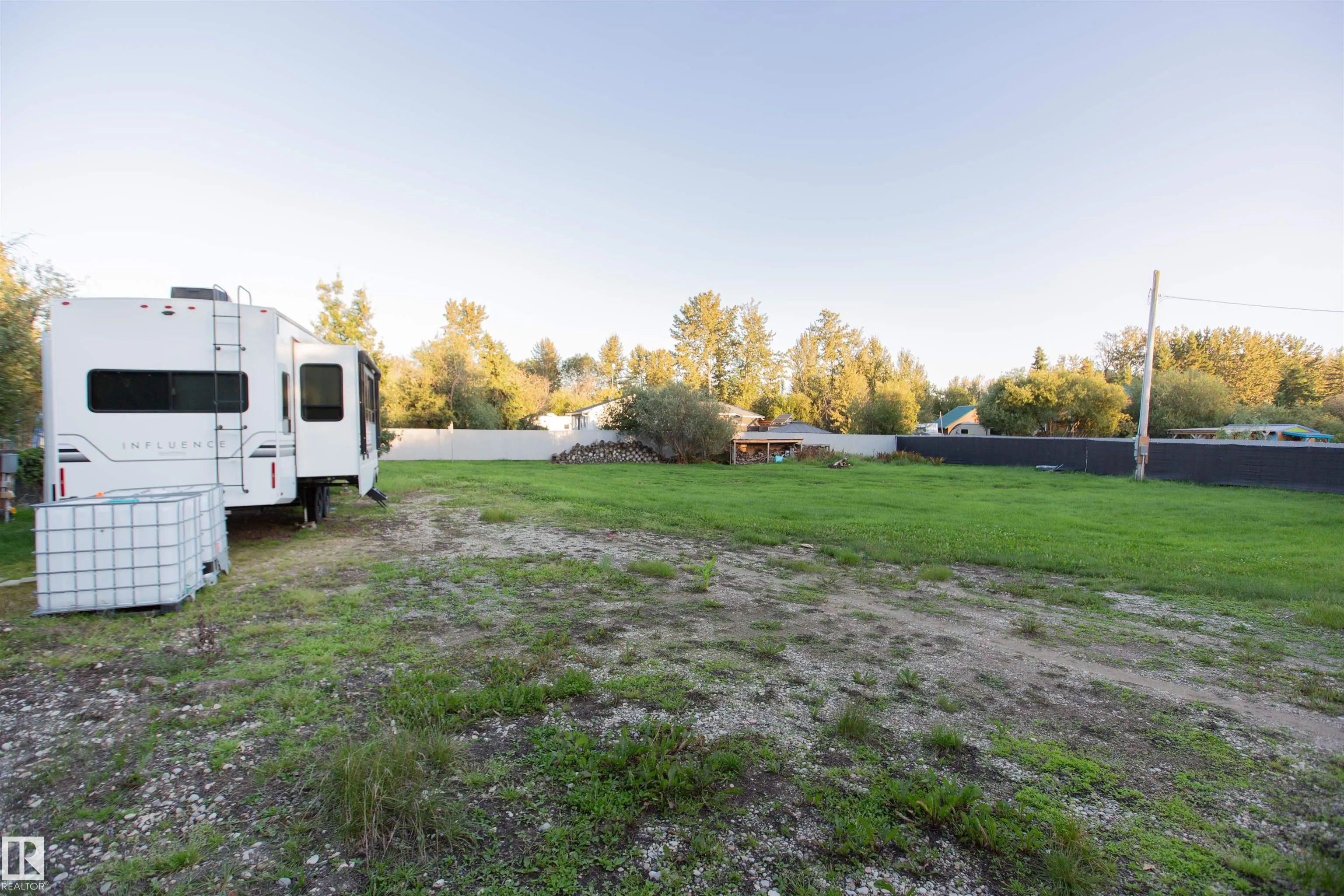 4325 LAKESHORE Road