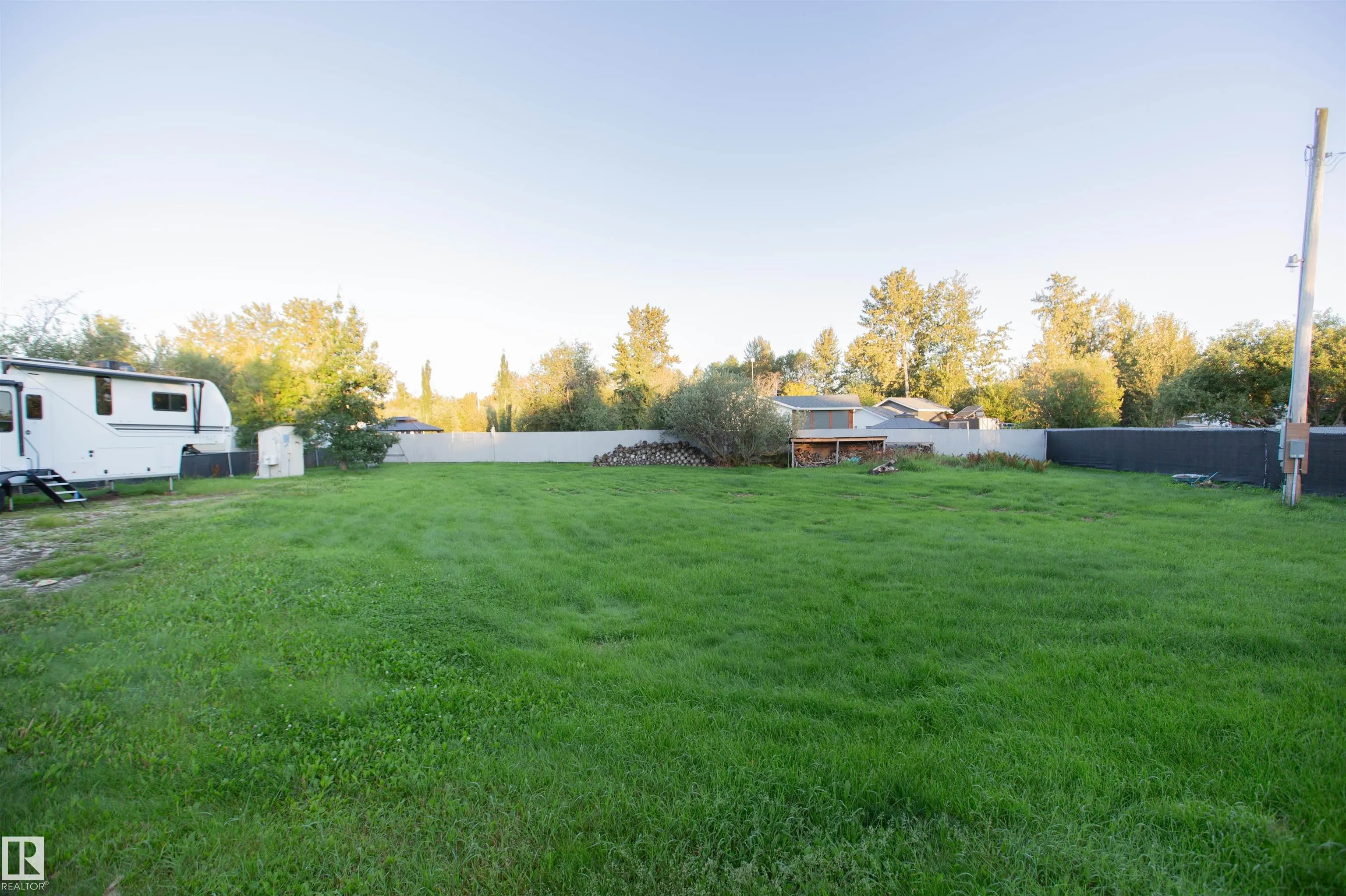 4325 LAKESHORE Road