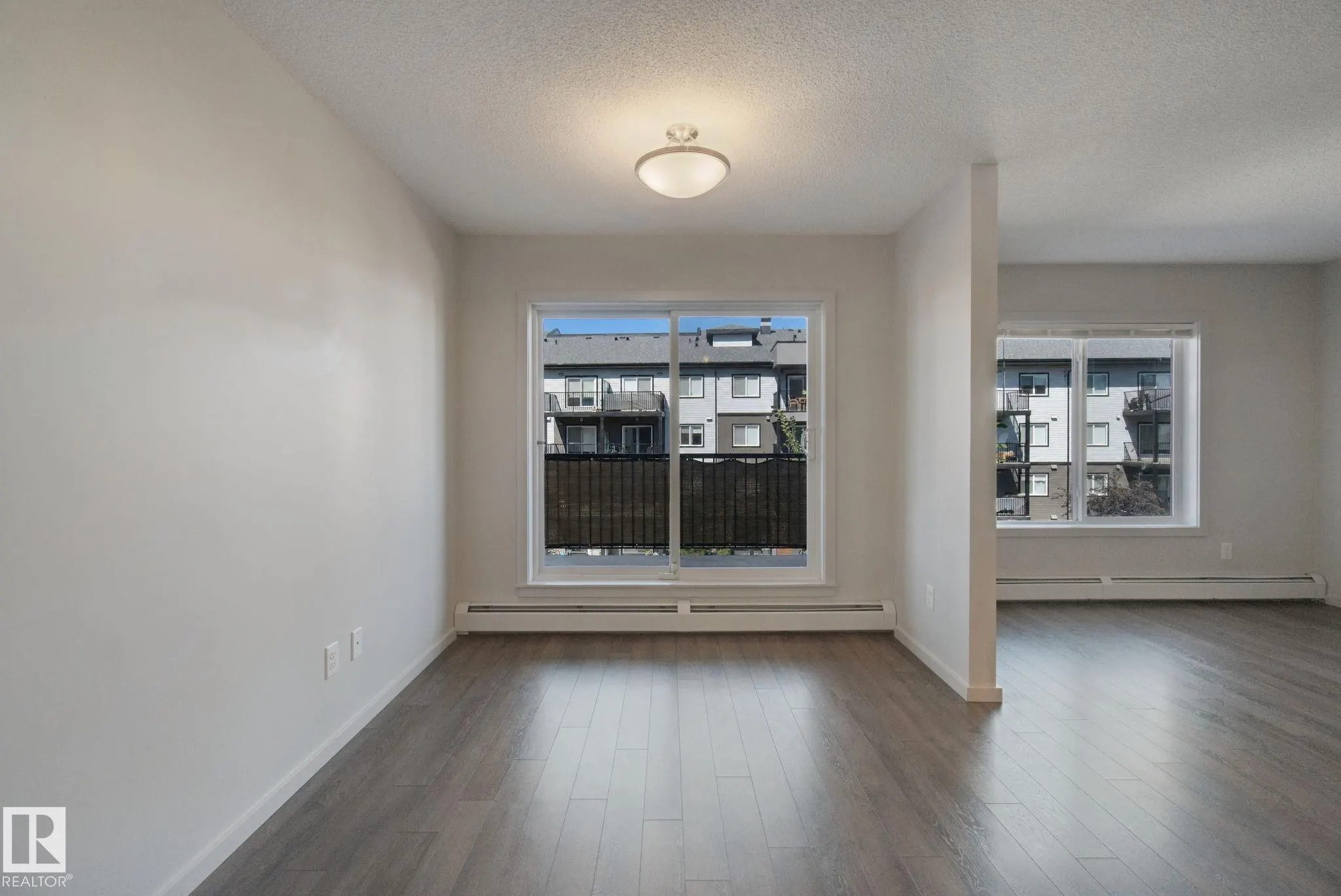 390 Windermere RD