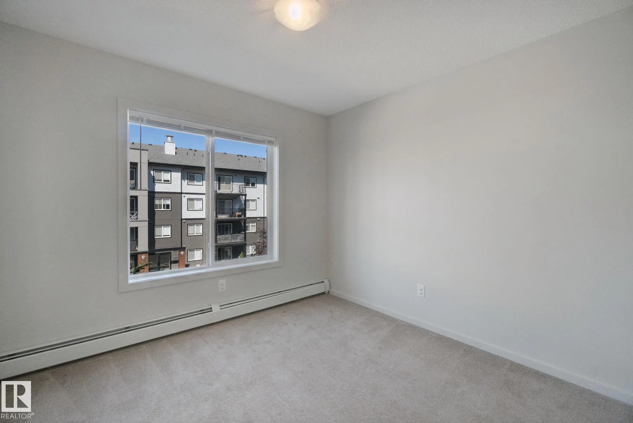390 Windermere RD